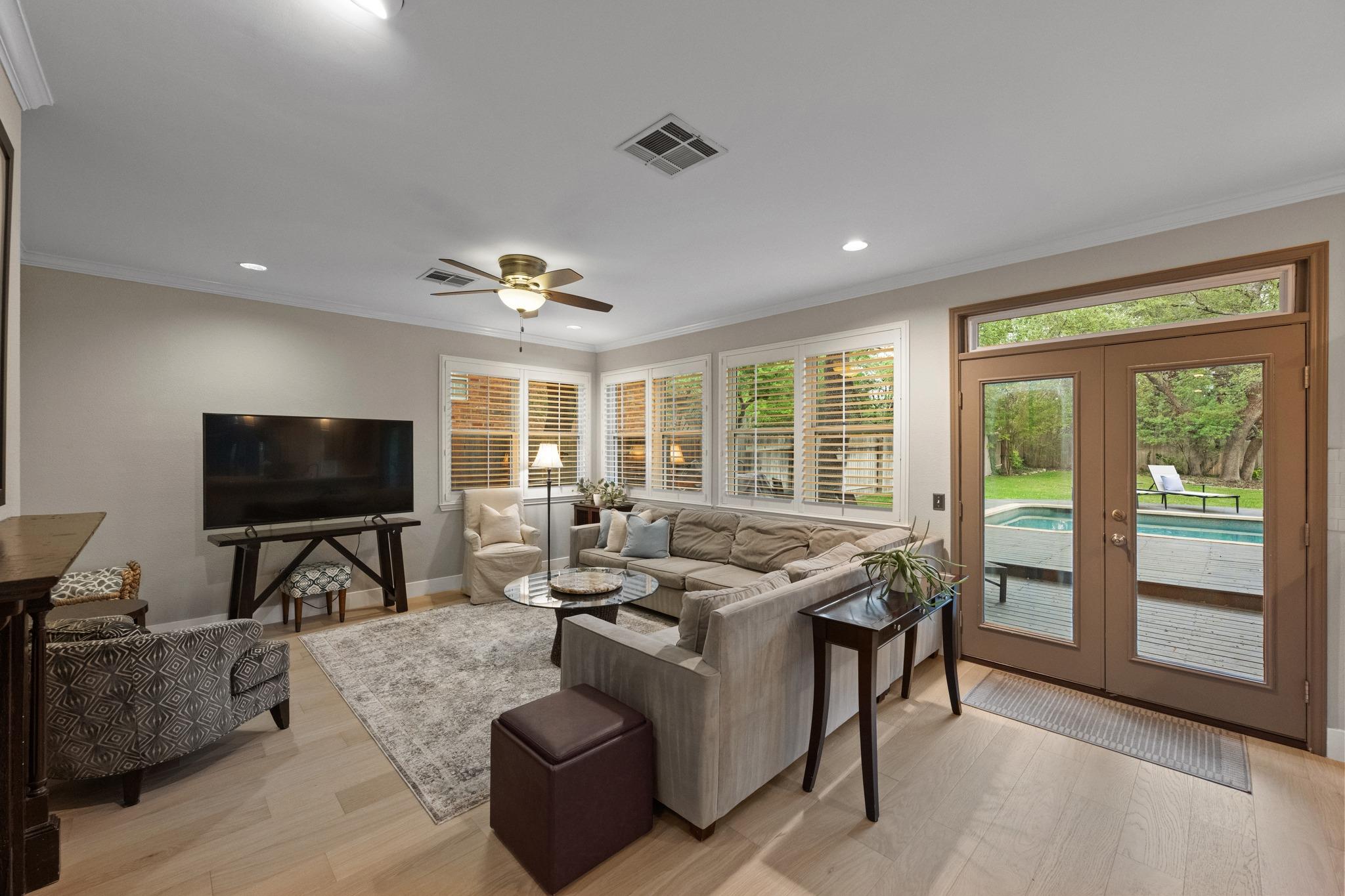 10080 Circleview Dr, Austin, TX 78733