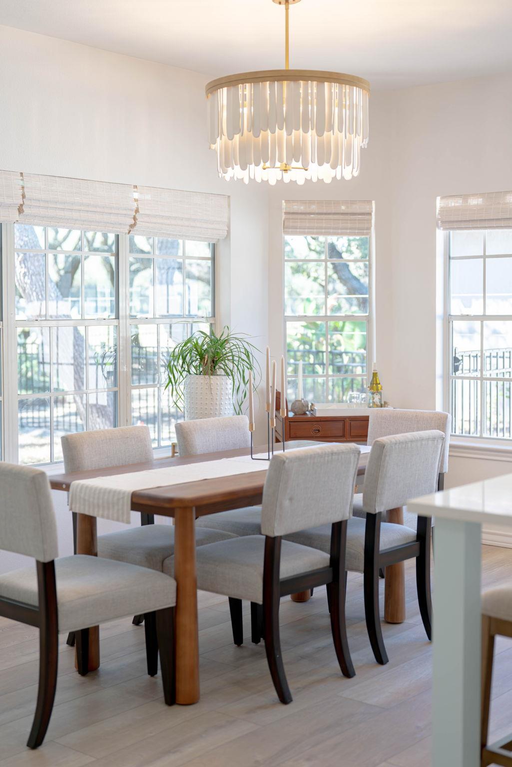 113 Royal Oaks Dr, Rockport, TX 78382