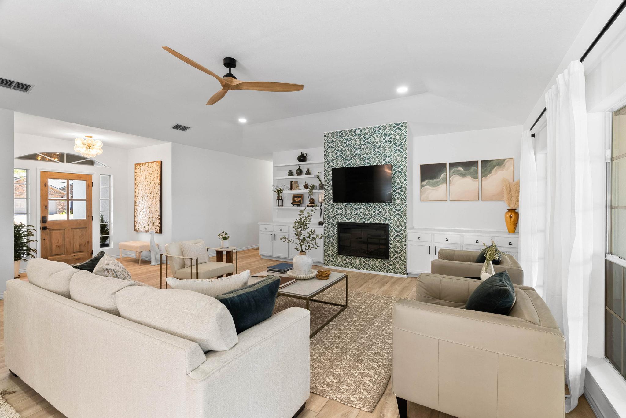 113 Royal Oaks Dr, Rockport, TX 78382