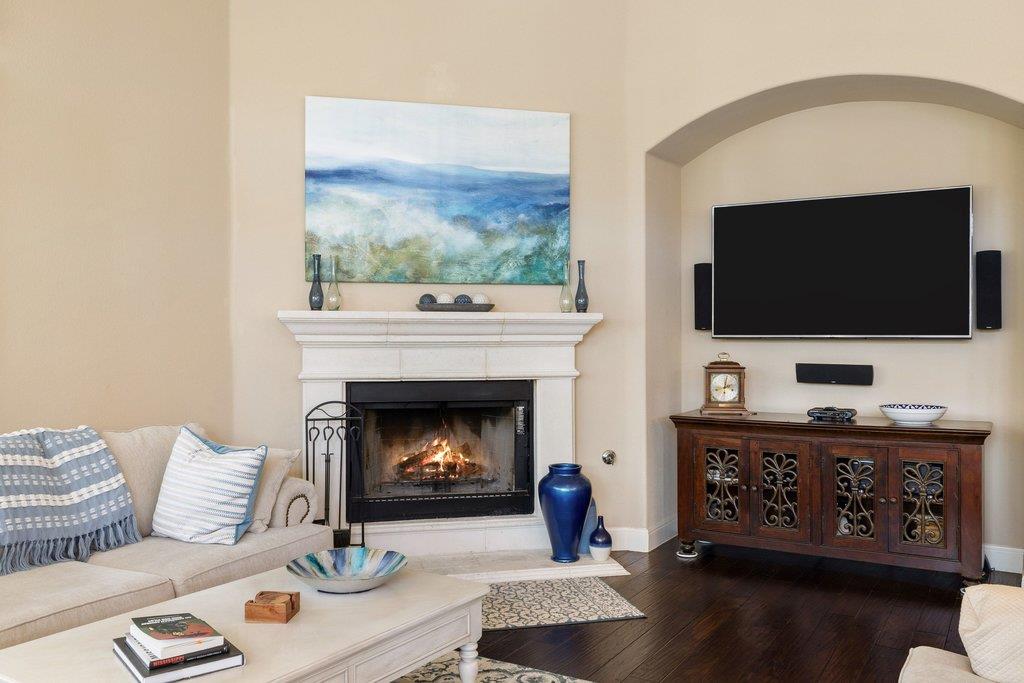 115 Reflection Bay Ct, Austin, TX 78738