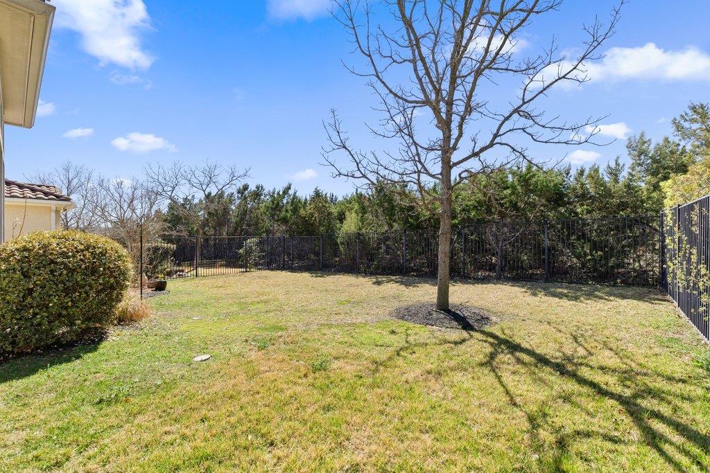 115 Reflection Bay Ct, Austin, TX 78738