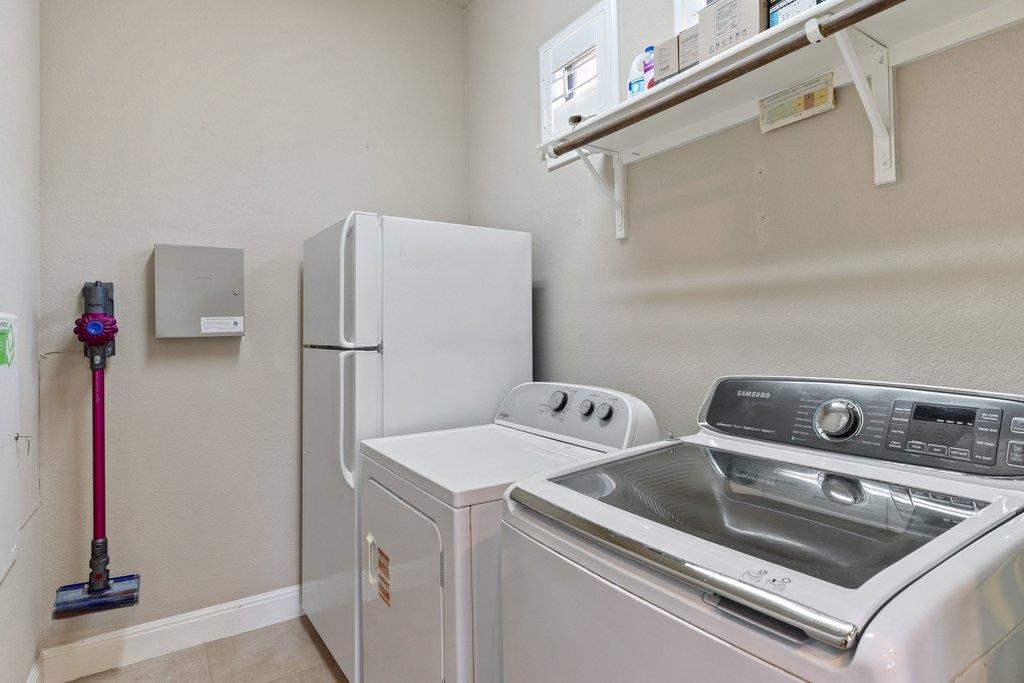 115 Reflection Bay Ct, Austin, TX 78738