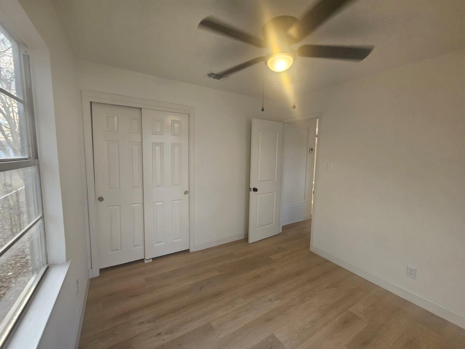 1300 Hondo St, Lockhart, TX 78644