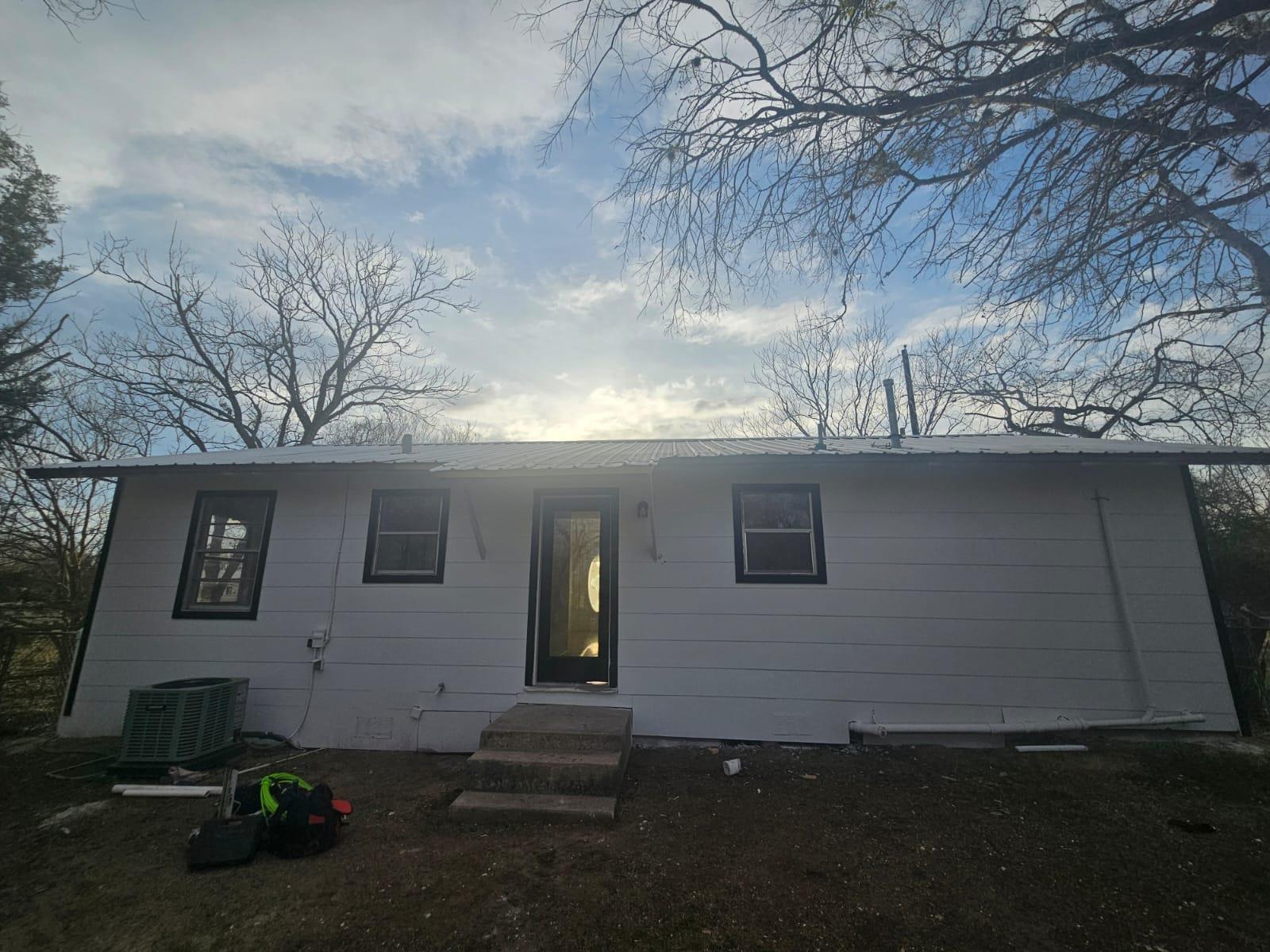 1300 Hondo St, Lockhart, TX 78644