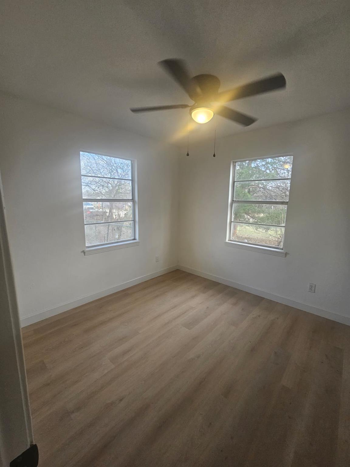 1300 Hondo St, Lockhart, TX 78644