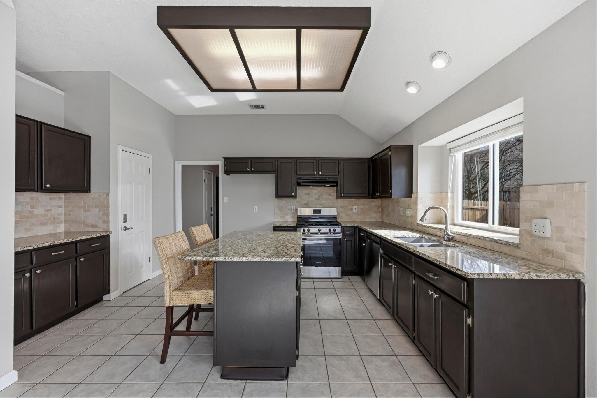 7719 Kiva Dr, Austin, TX 78749