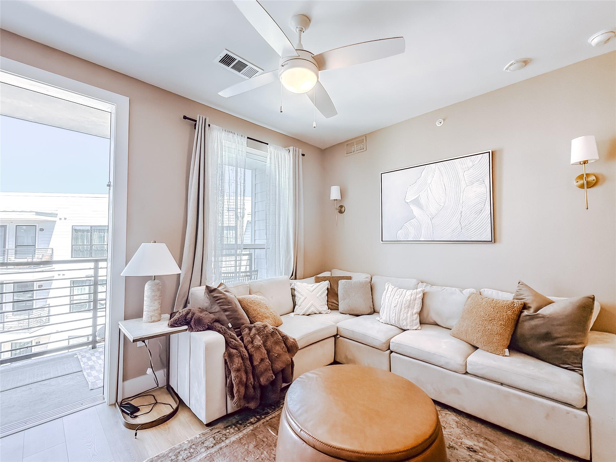 1701 Simond Ave # 639, Austin, TX 78723