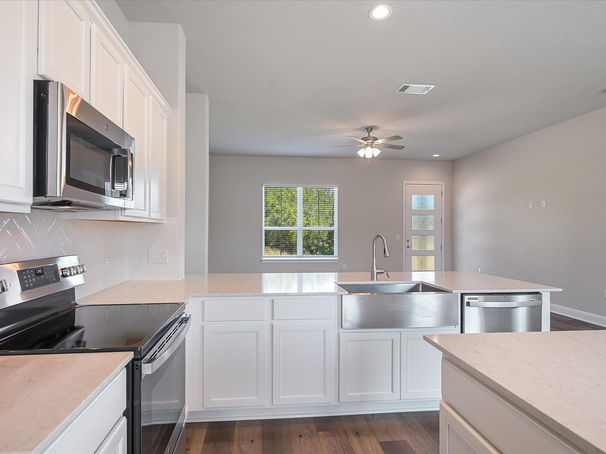 3203 Burnside Cir, Lago Vista, TX 78645