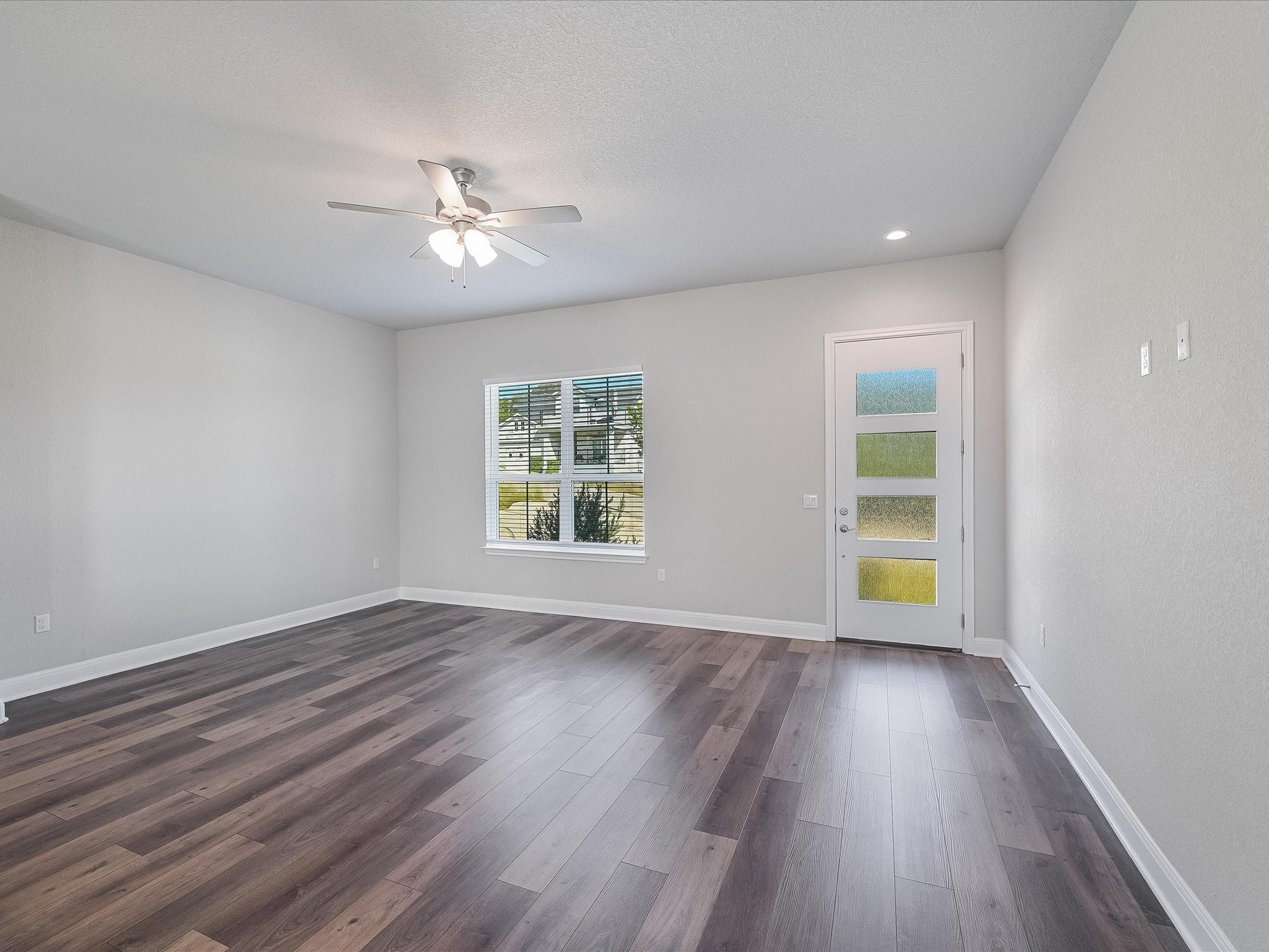 3203 Burnside Cir, Lago Vista, TX 78645