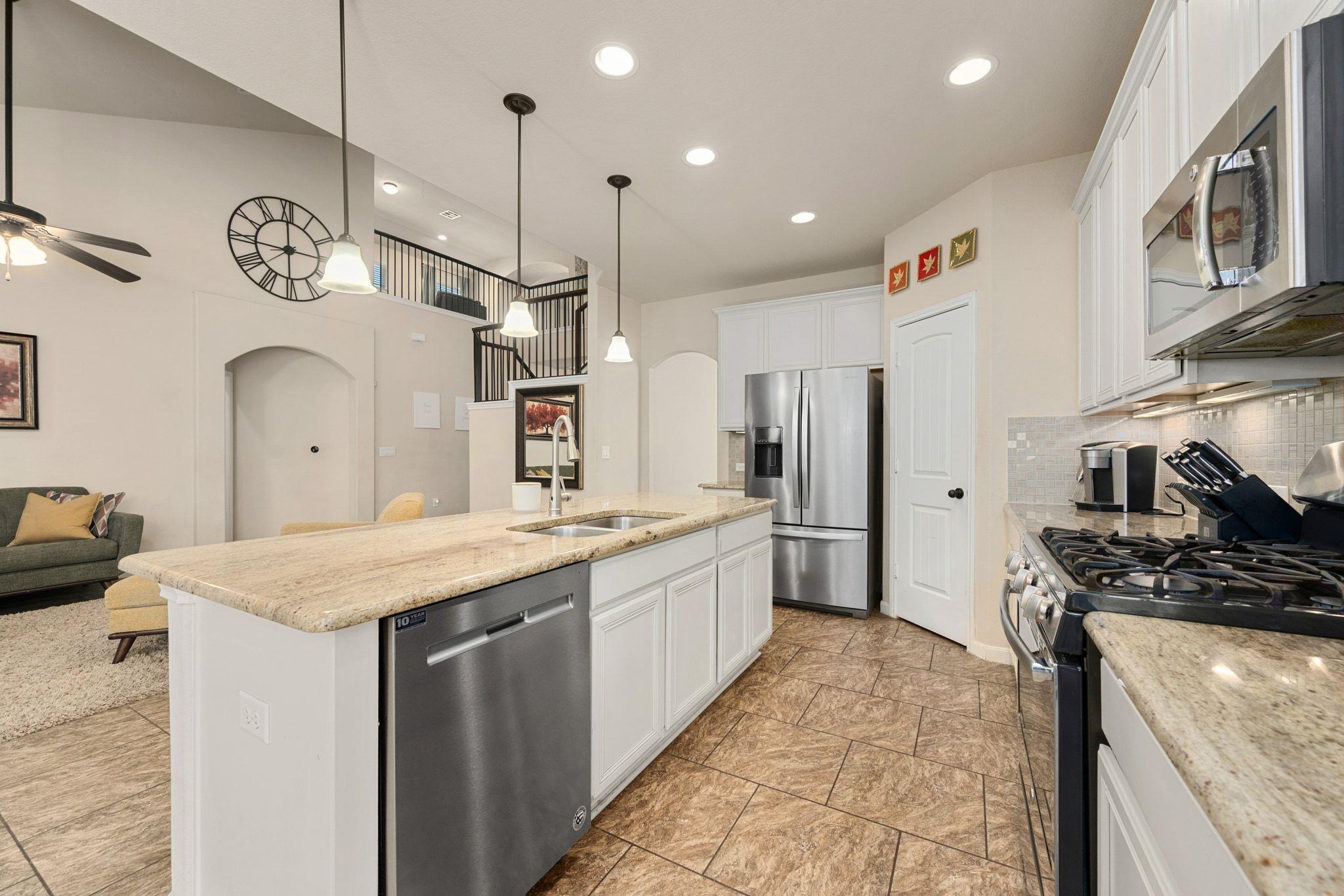 738 Palo Duro Loop, Round Rock, TX 78664