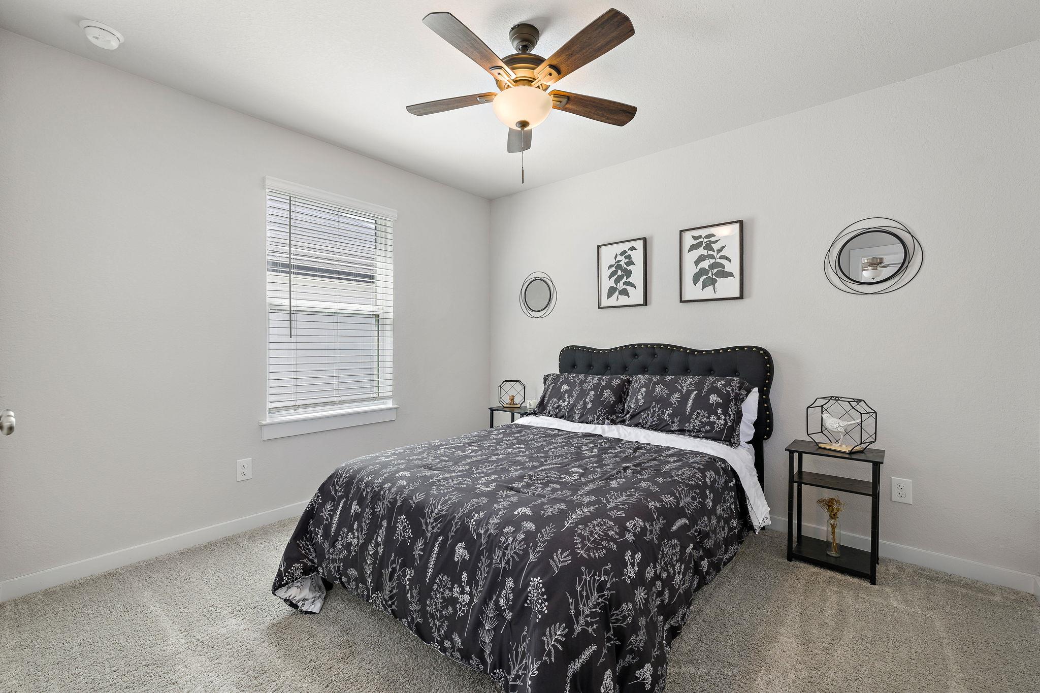 105 Hackberry Branch Dr, Hutto, TX 78634