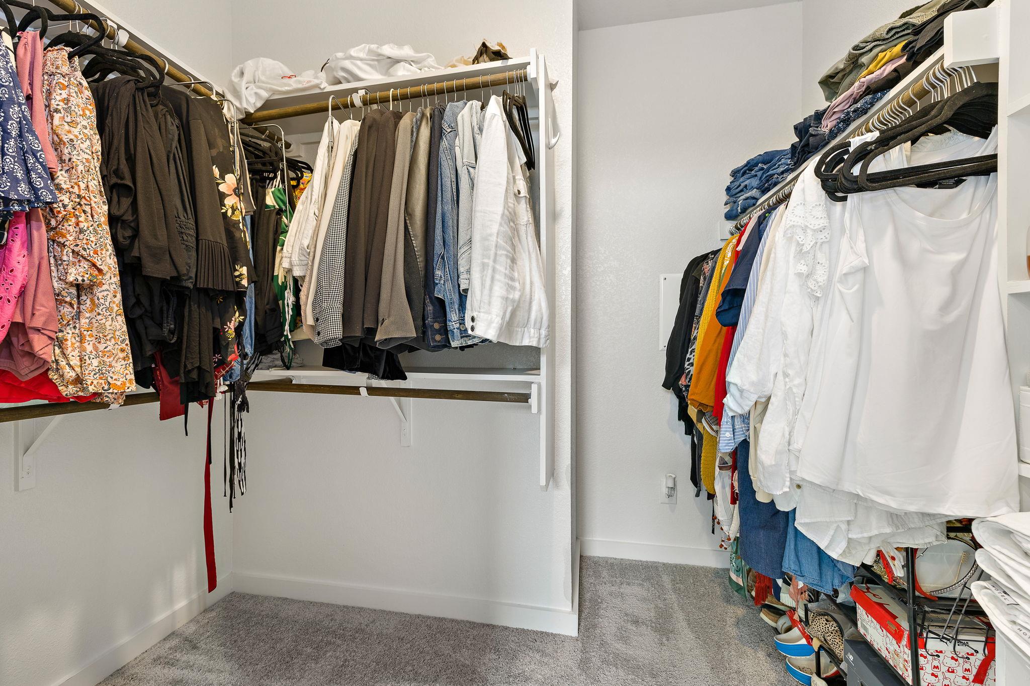 105 Hackberry Branch Dr, Hutto, TX 78634