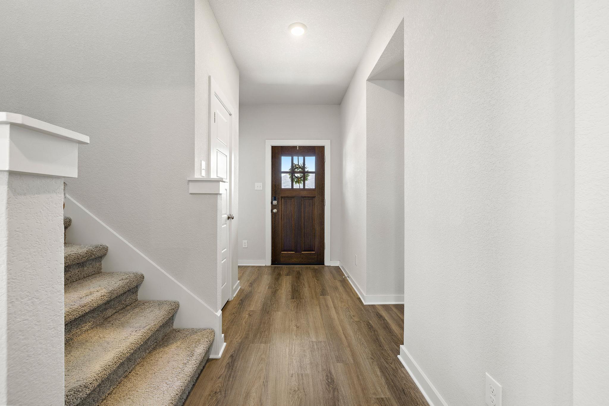 105 Hackberry Branch Dr, Hutto, TX 78634