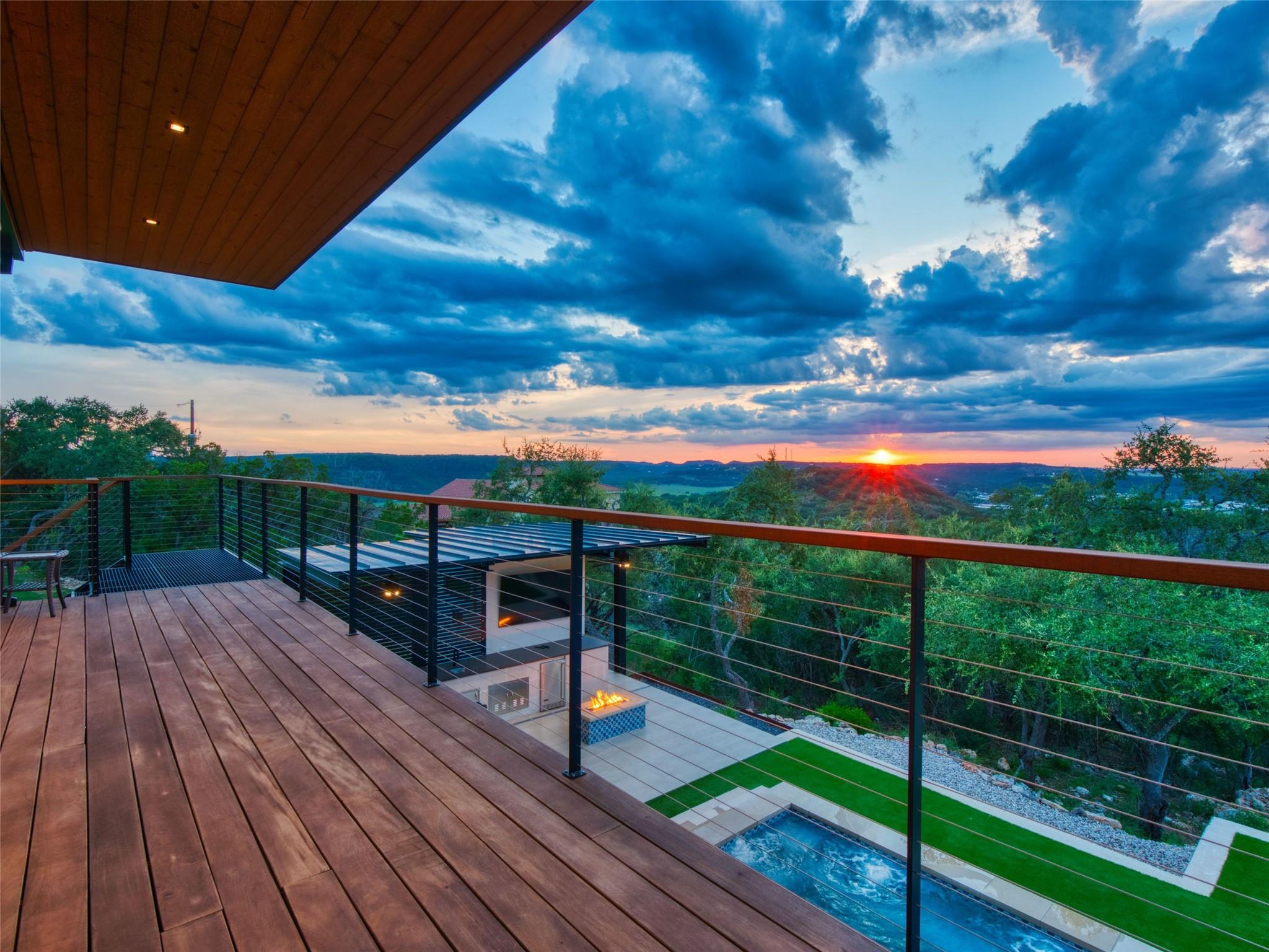 1104 SUMMIT RIDGE DR Dr, New Braunfels, TX 78132