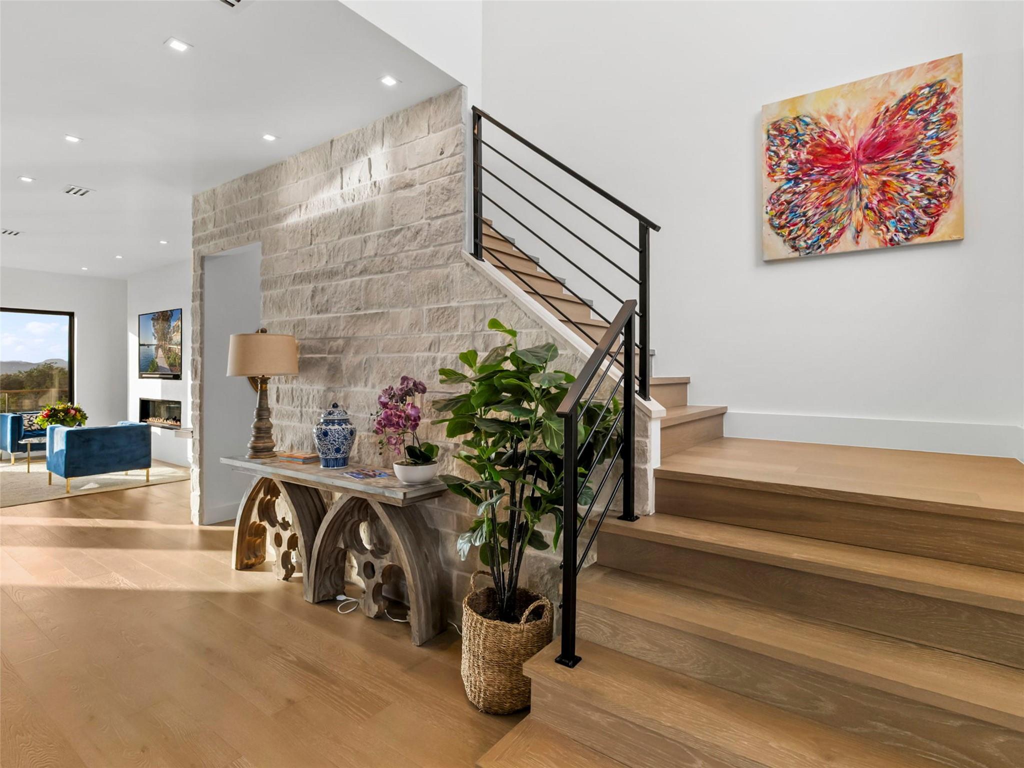 1104 SUMMIT RIDGE DR Dr, New Braunfels, TX 78132