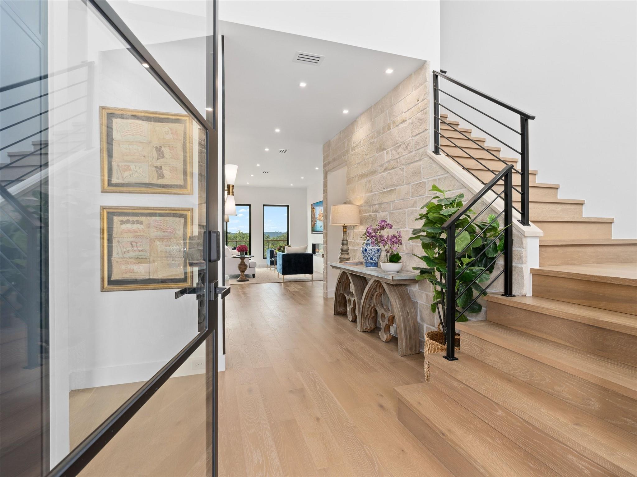 1104 SUMMIT RIDGE DR Dr, New Braunfels, TX 78132