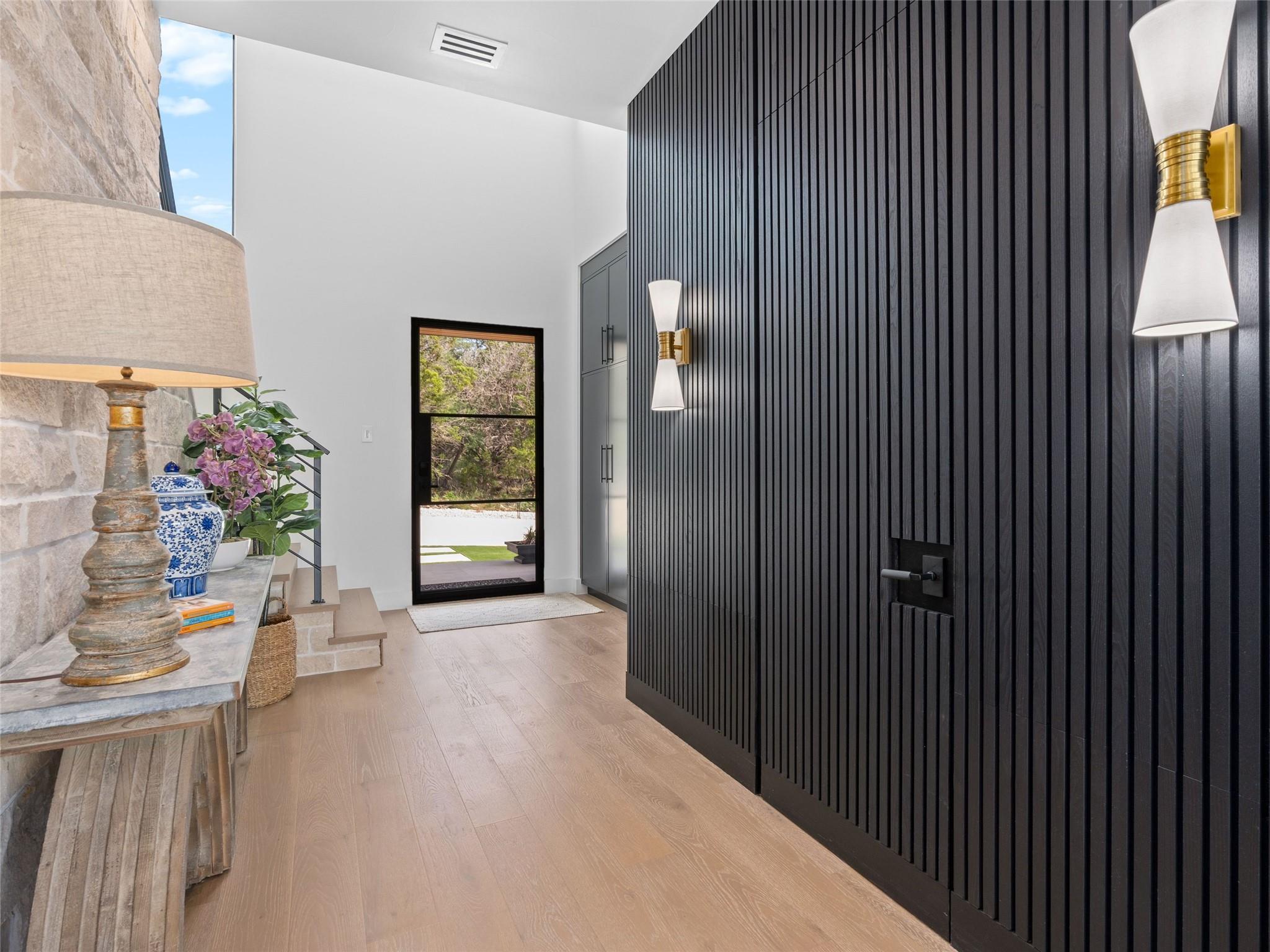 1104 SUMMIT RIDGE DR Dr, New Braunfels, TX 78132