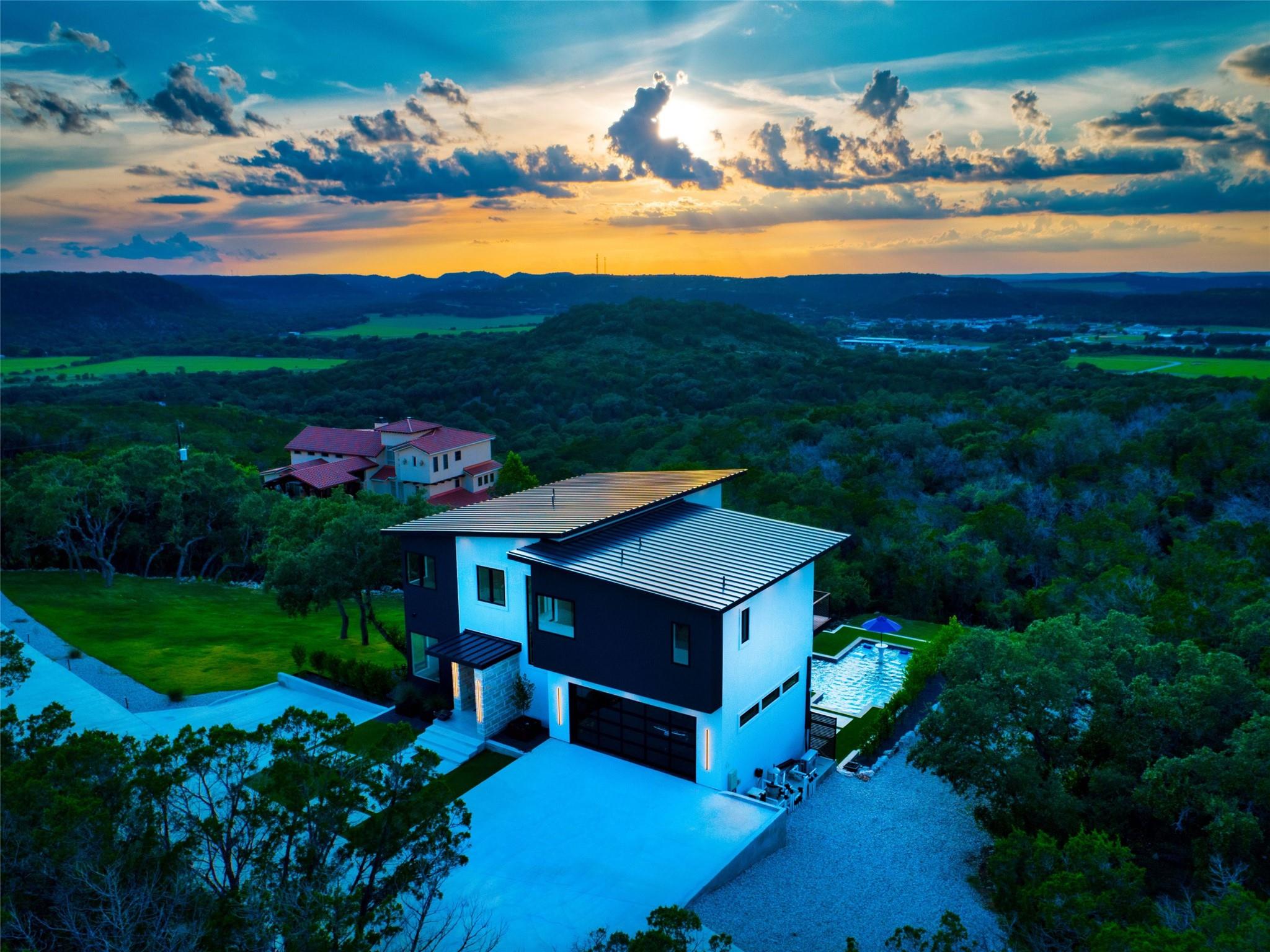 1104 SUMMIT RIDGE DR Dr, New Braunfels, TX 78132