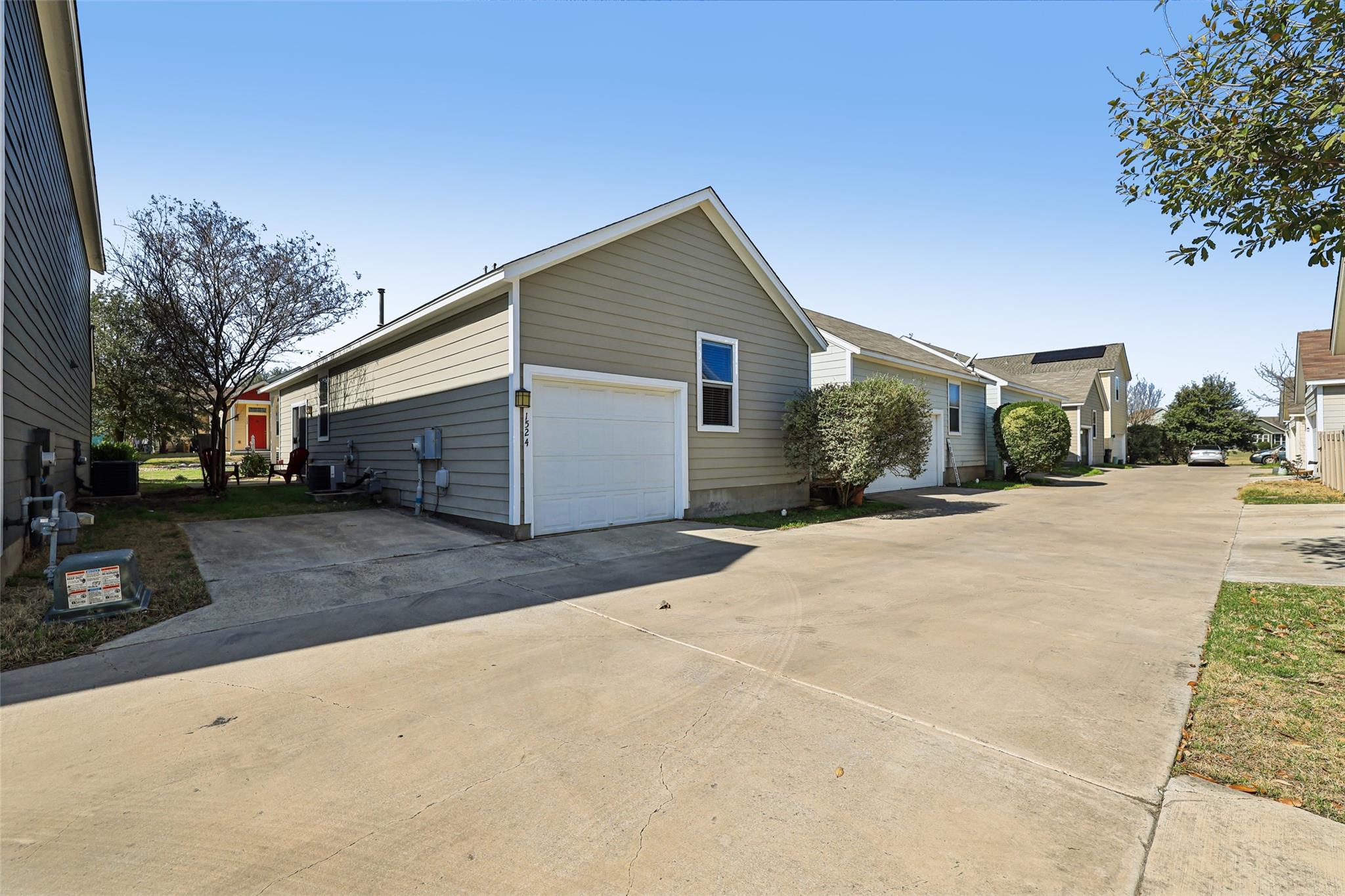 1524 Sanders, Kyle, TX 78640