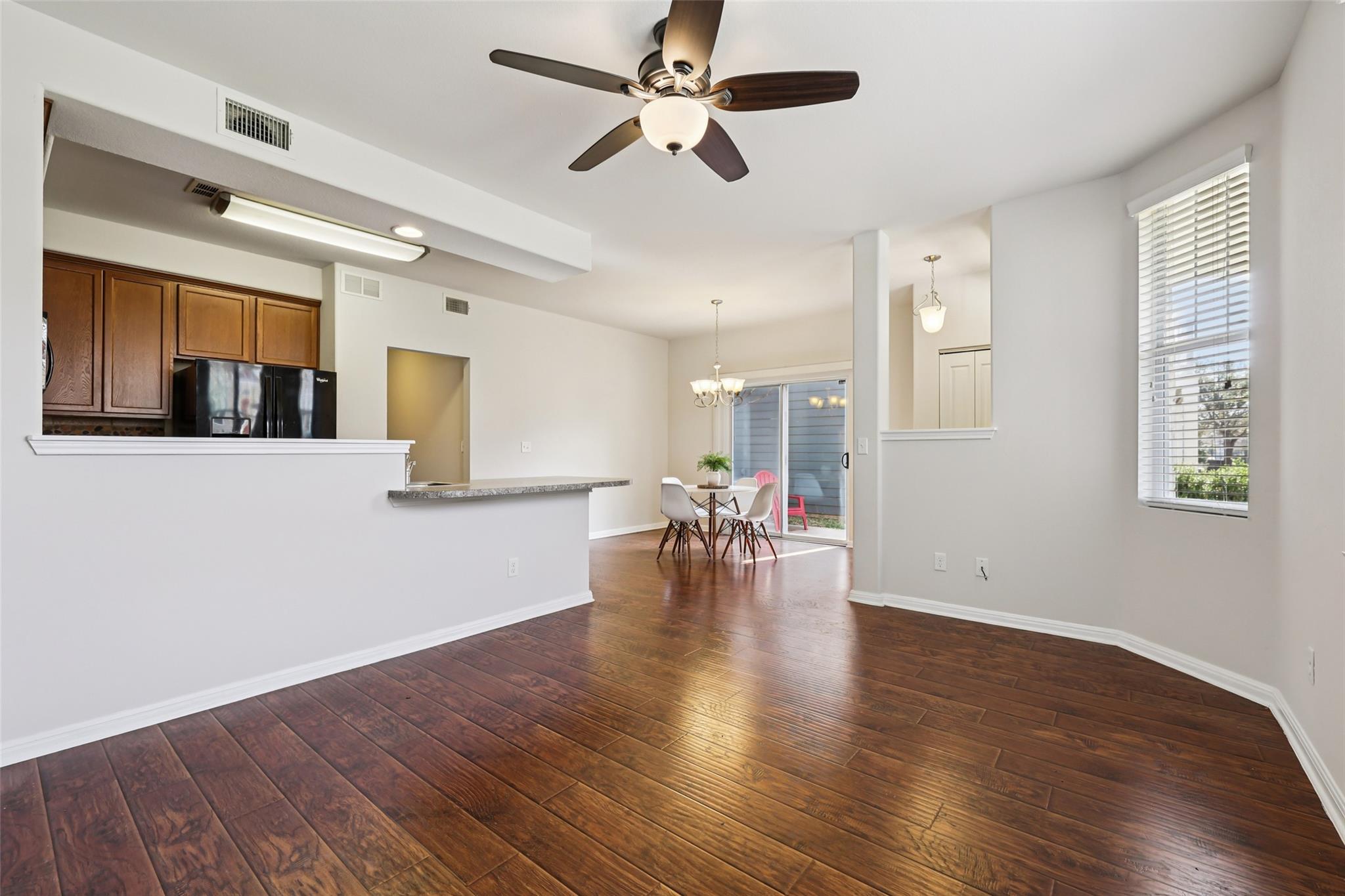 1524 Sanders, Kyle, TX 78640