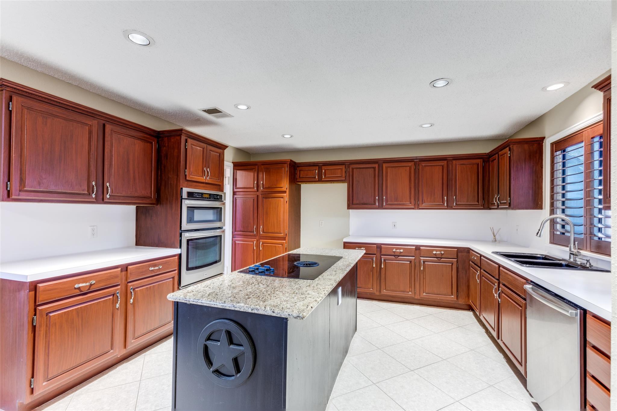 12706 Possum Hollow Dr, Austin, TX 78729