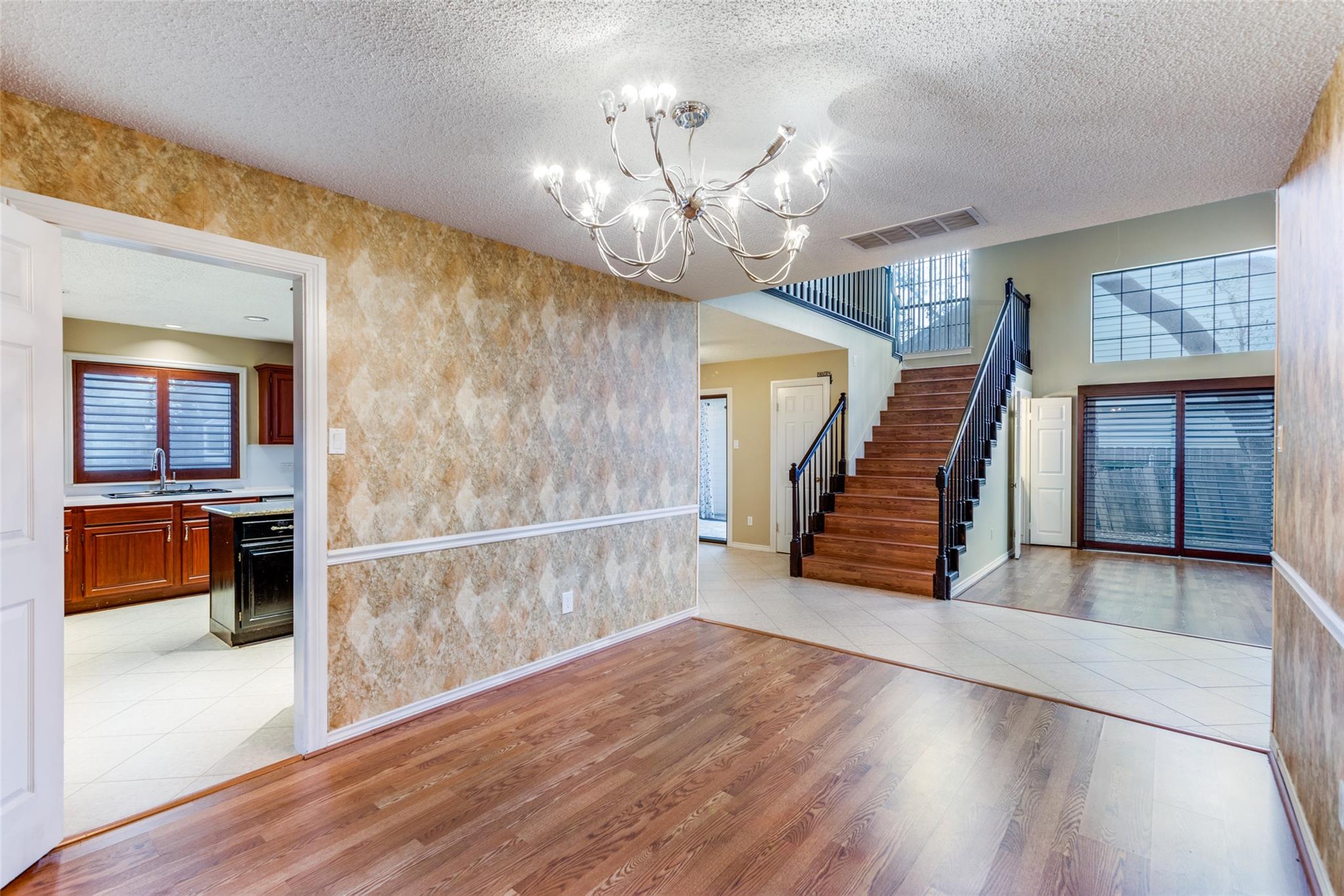 12706 Possum Hollow Dr, Austin, TX 78729