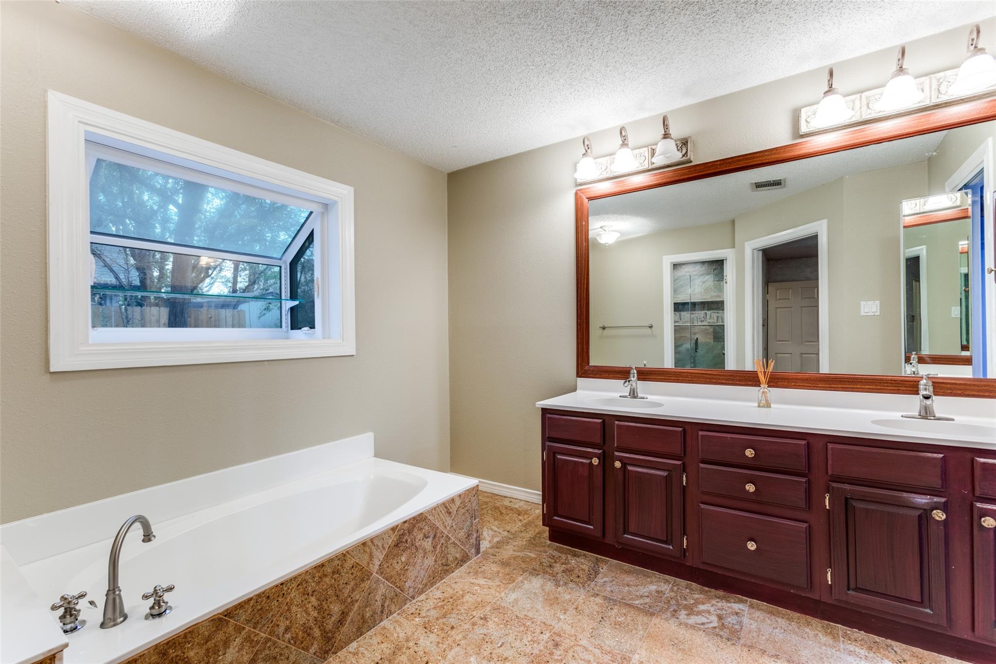 12706 Possum Hollow Dr, Austin, TX 78729