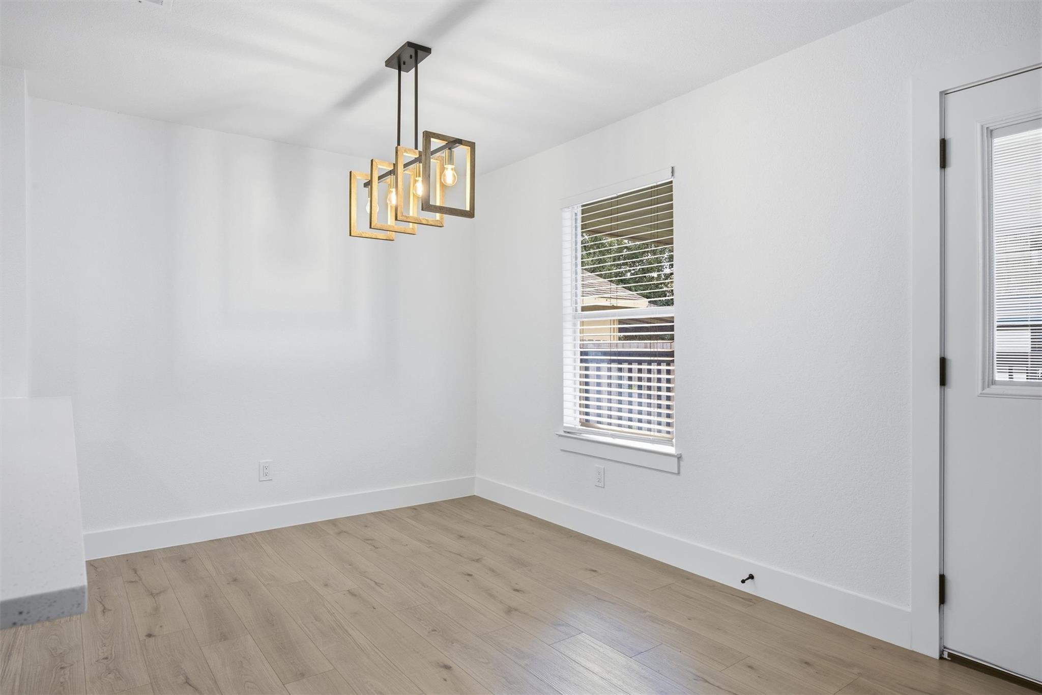 6708 Panda Royle Dr, Del Valle, TX 78617