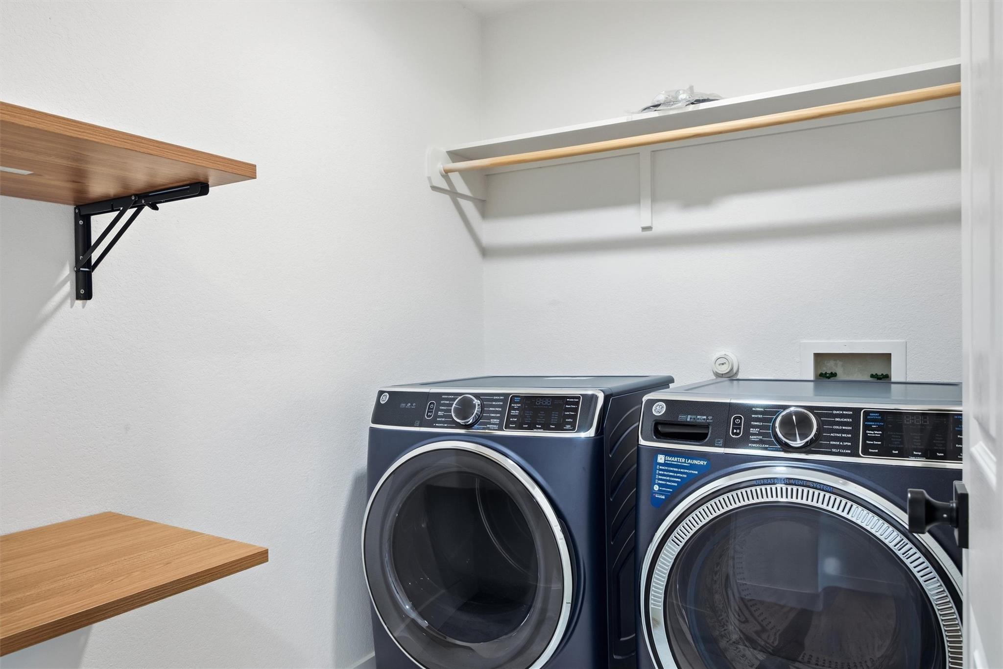 6708 Panda Royle Dr, Del Valle, TX 78617