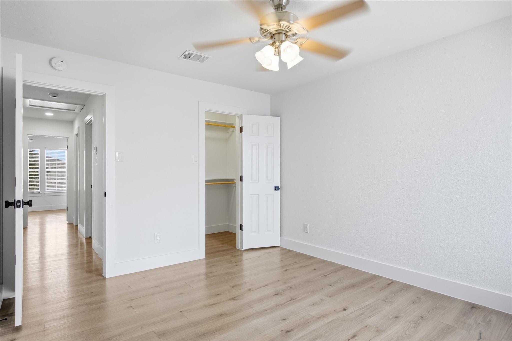 6708 Panda Royle Dr, Del Valle, TX 78617