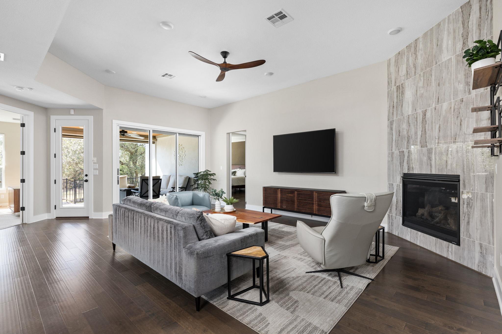 829 Pink Granite Blvd, Dripping Springs, TX 78620