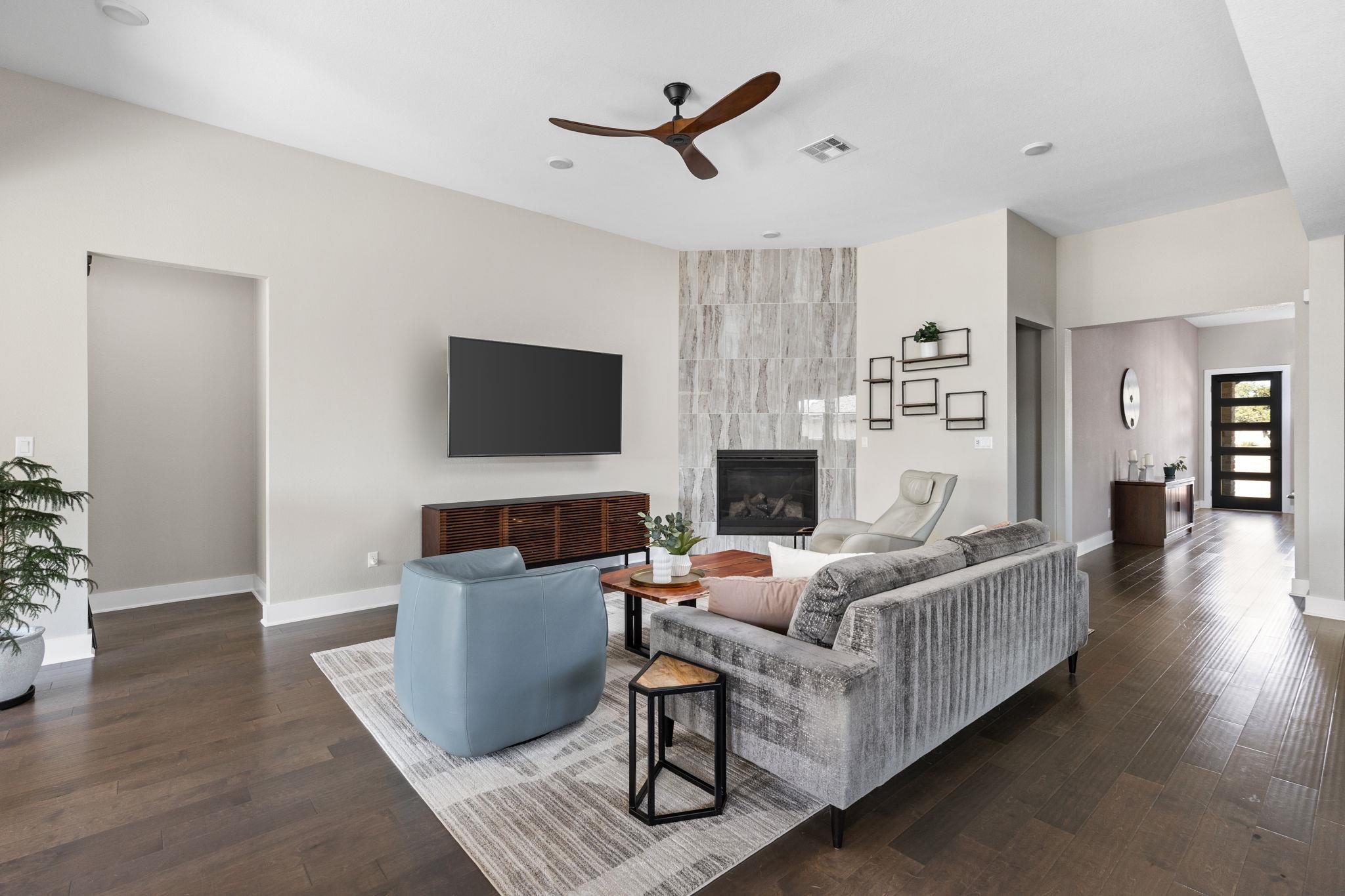 829 Pink Granite Blvd, Dripping Springs, TX 78620