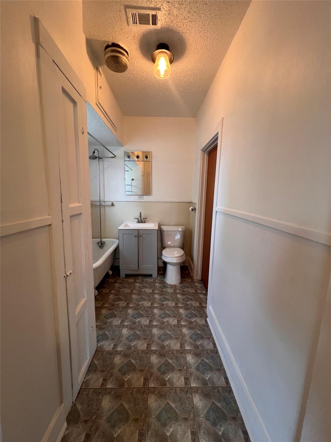 941 E 52nd St, Austin, TX 78751