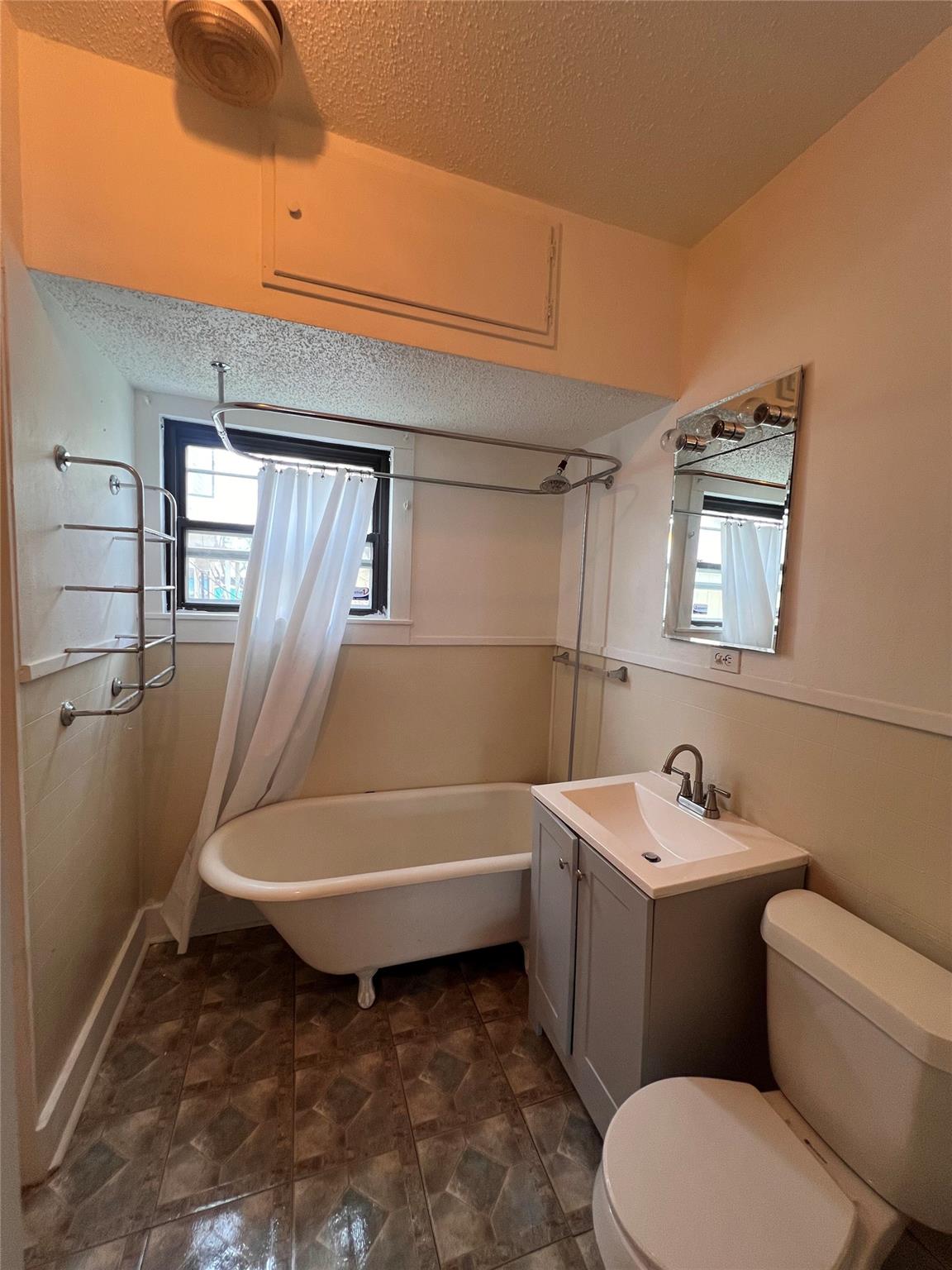 941 E 52nd St, Austin, TX 78751