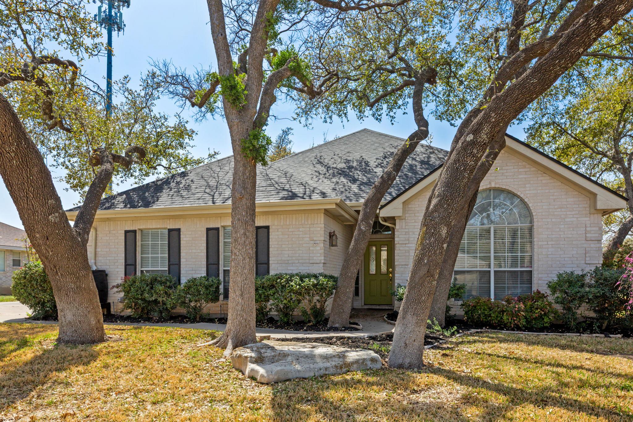 109 Riverview Dr, Georgetown, TX 78628