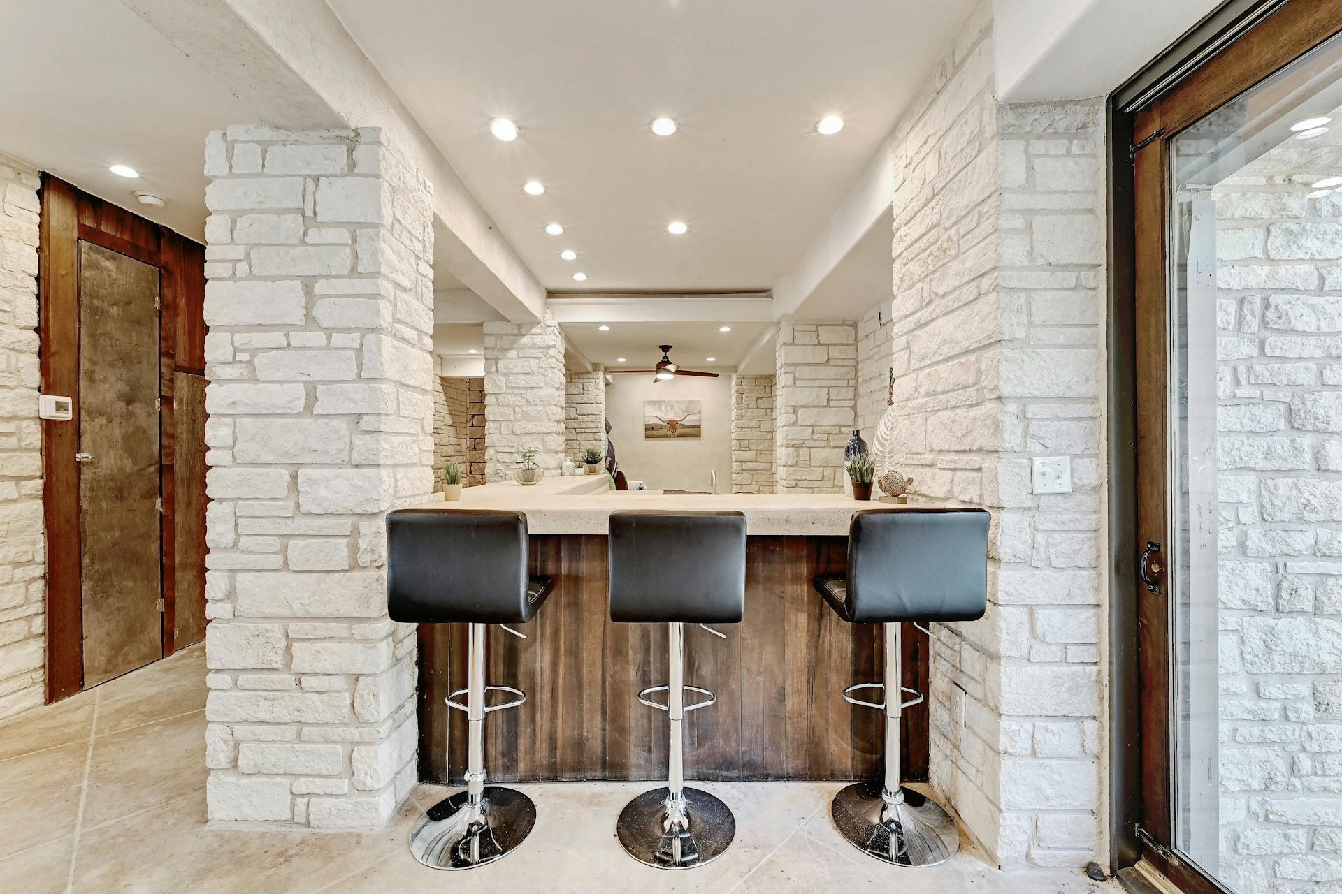 6021 Circle J Rd, Marble Falls, TX 78654