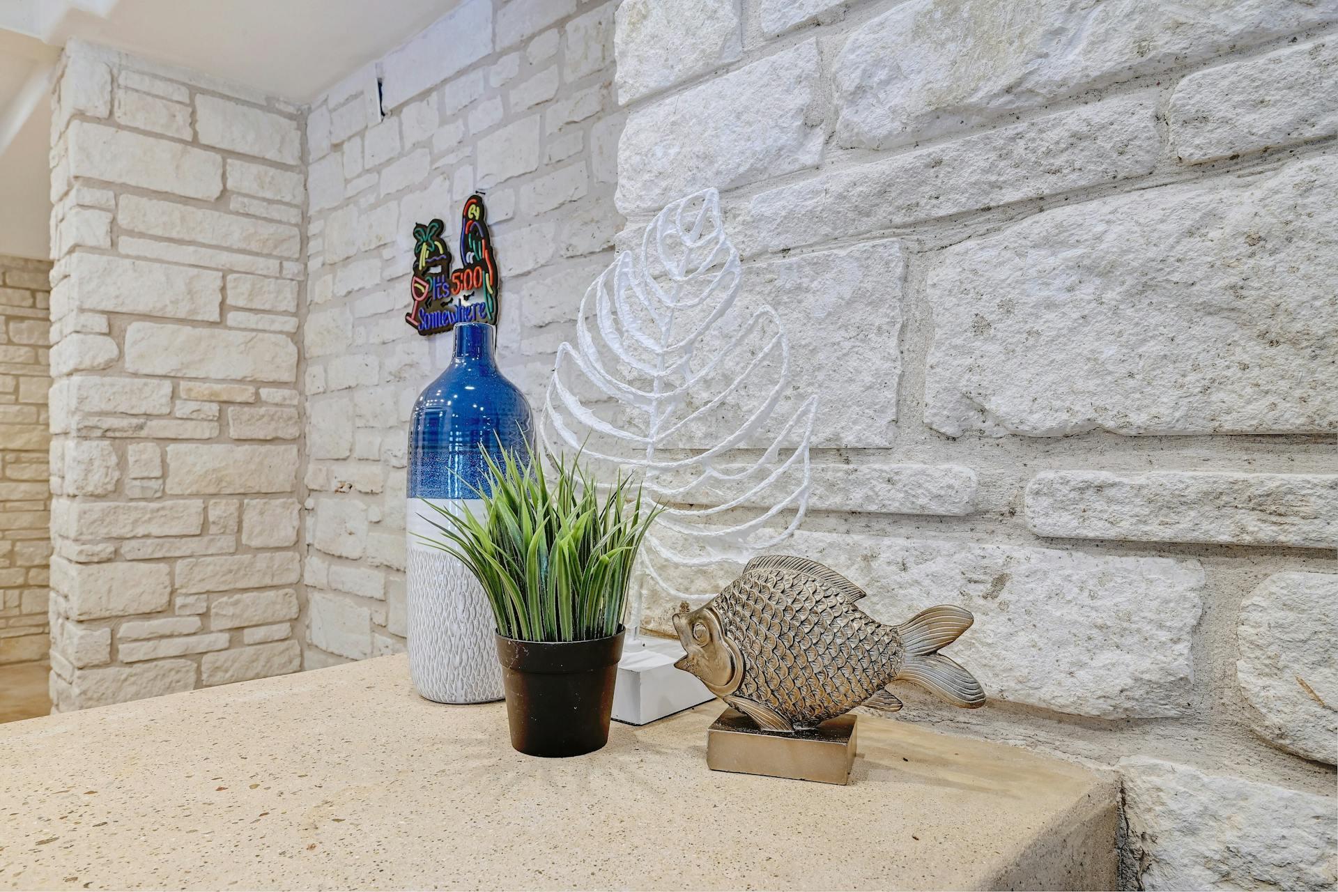 6021 Circle J Rd, Marble Falls, TX 78654