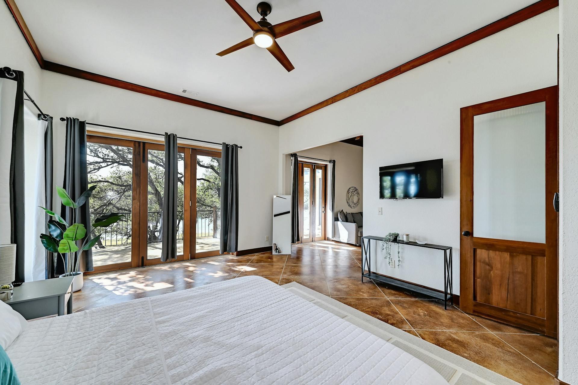 6021 Circle J Rd, Marble Falls, TX 78654