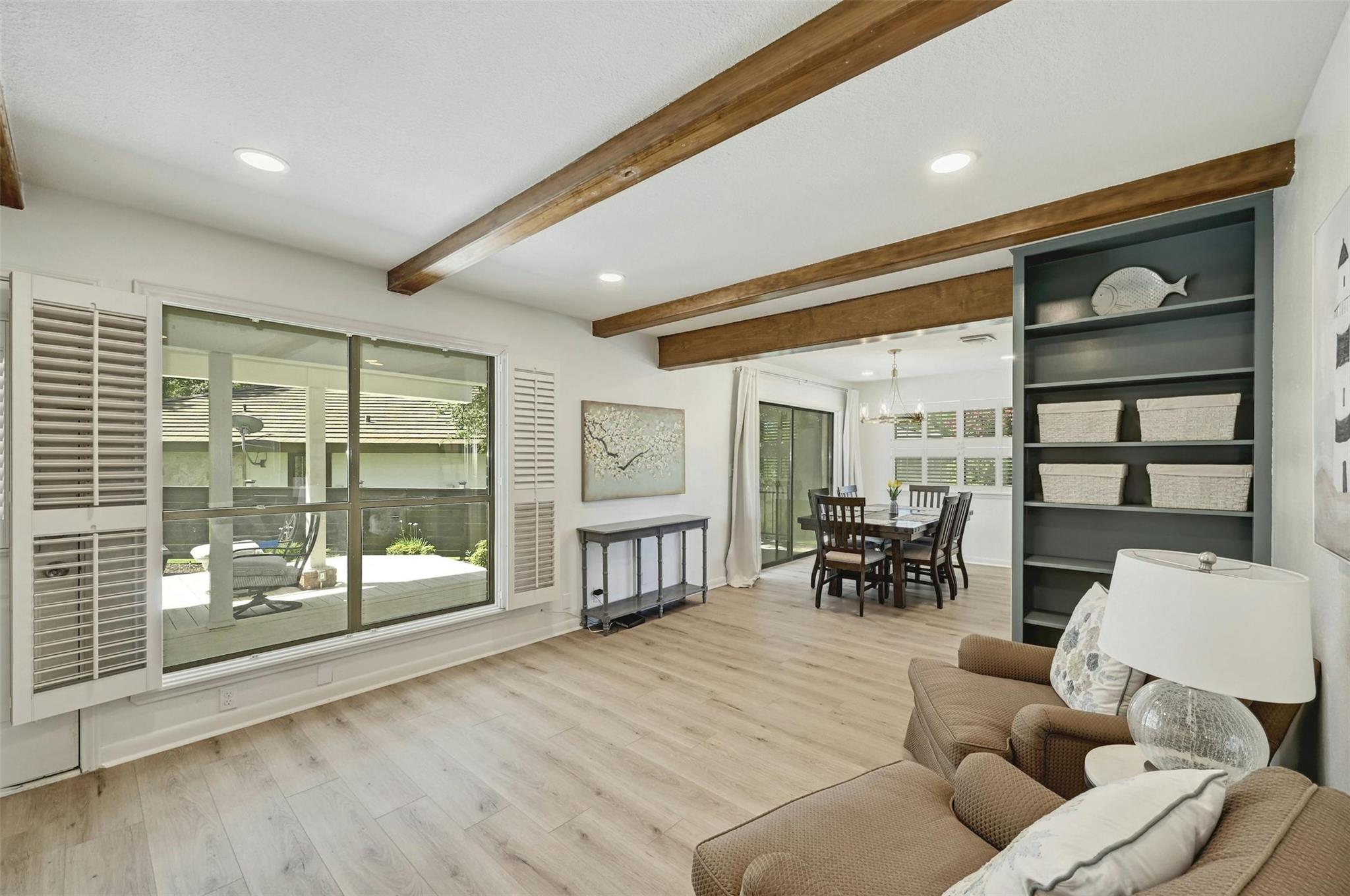 608 Sombrero Dr, Horseshoe Bay, TX 78657