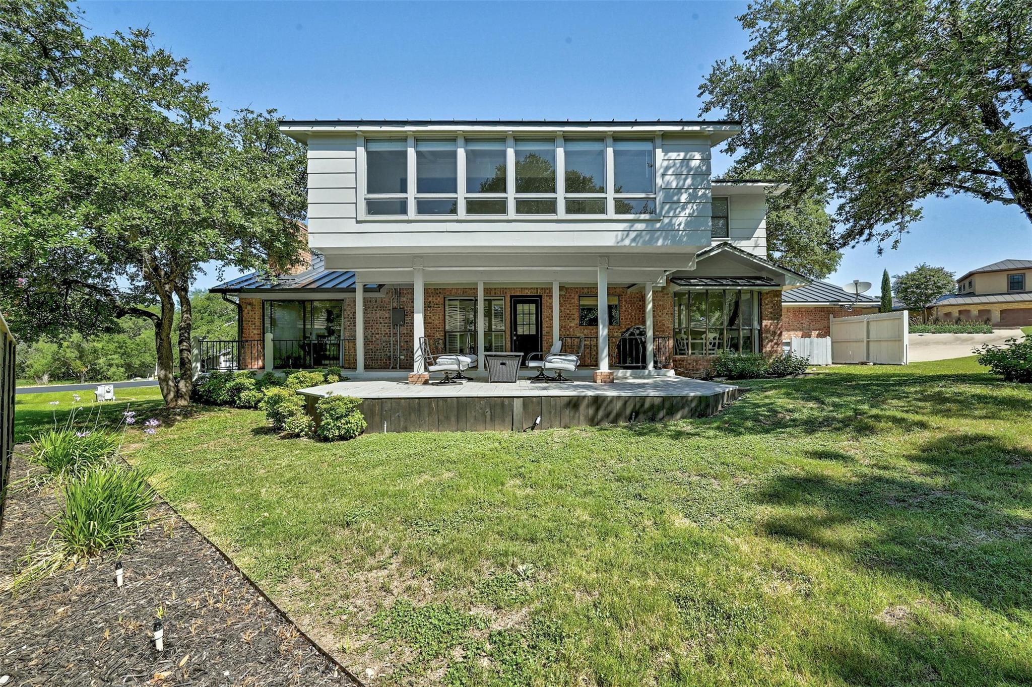 608 Sombrero Dr, Horseshoe Bay, TX 78657