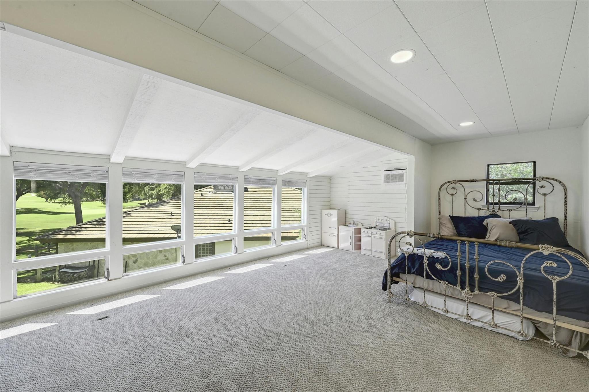 608 Sombrero Dr, Horseshoe Bay, TX 78657