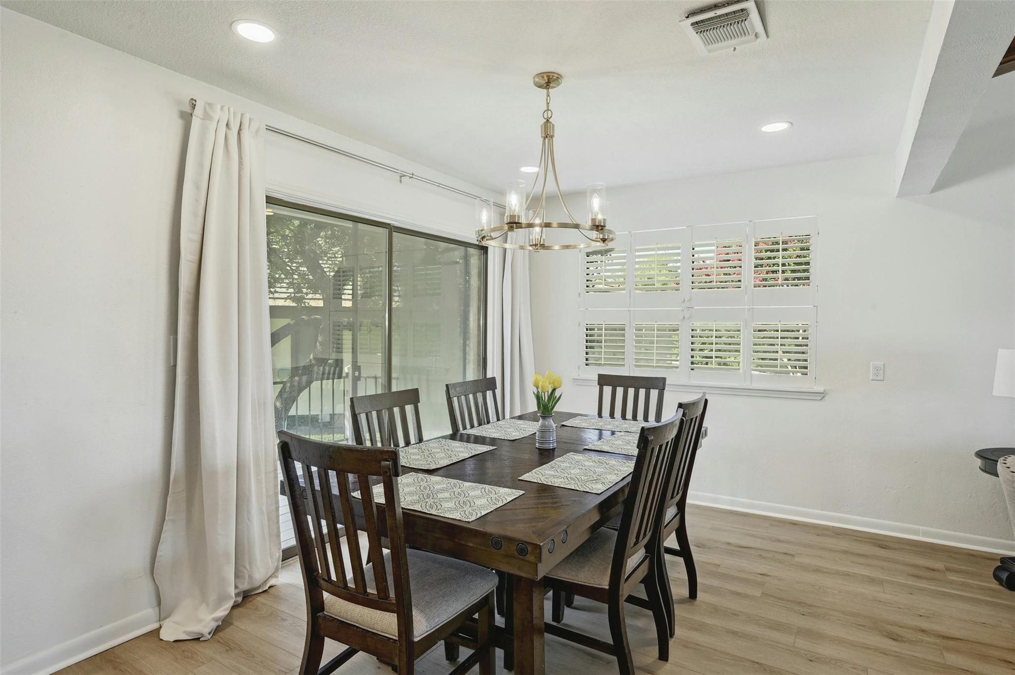 608 Sombrero Dr, Horseshoe Bay, TX 78657