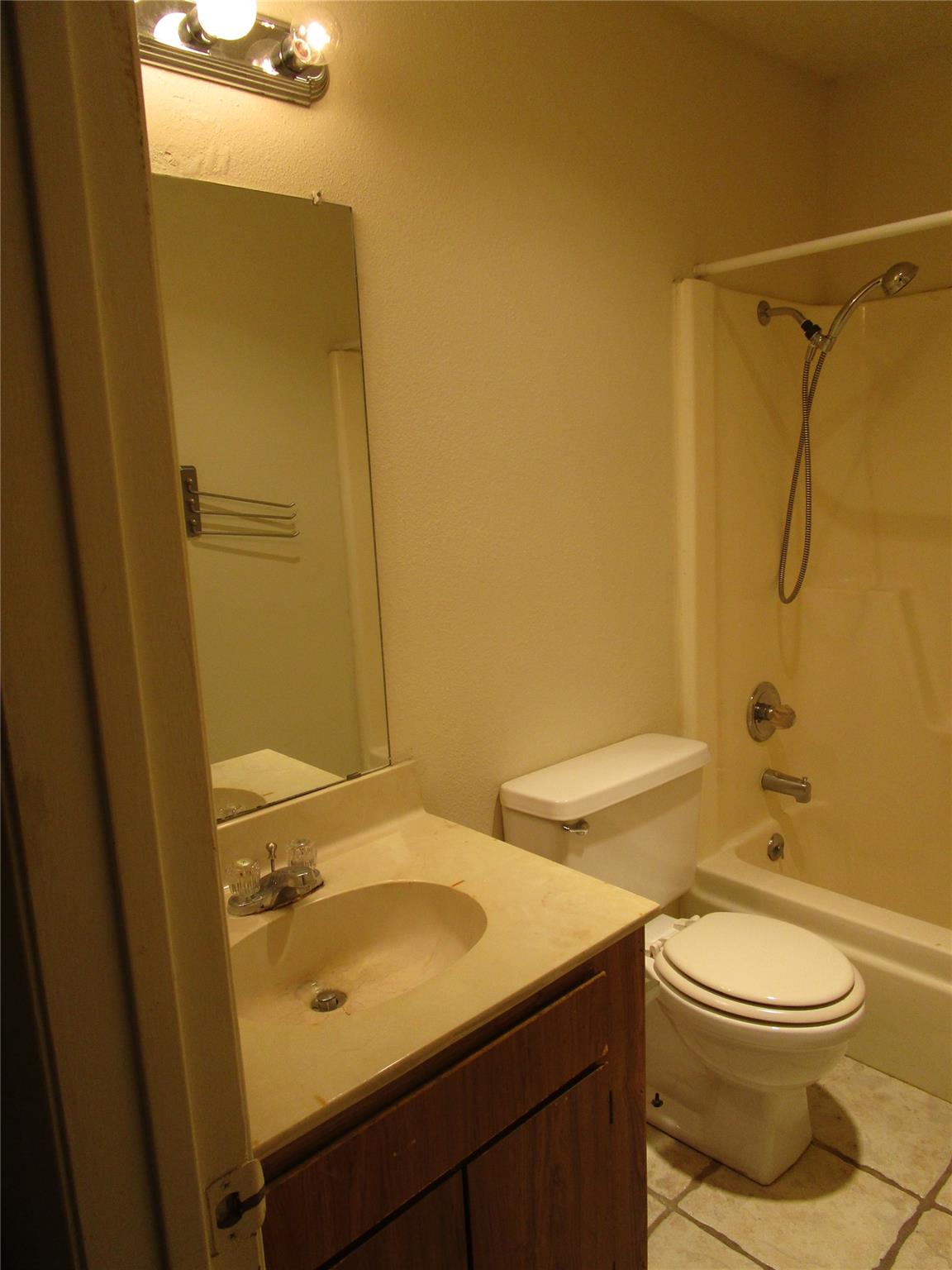 1203 W W. 49th St W # F, Austin, TX 78756