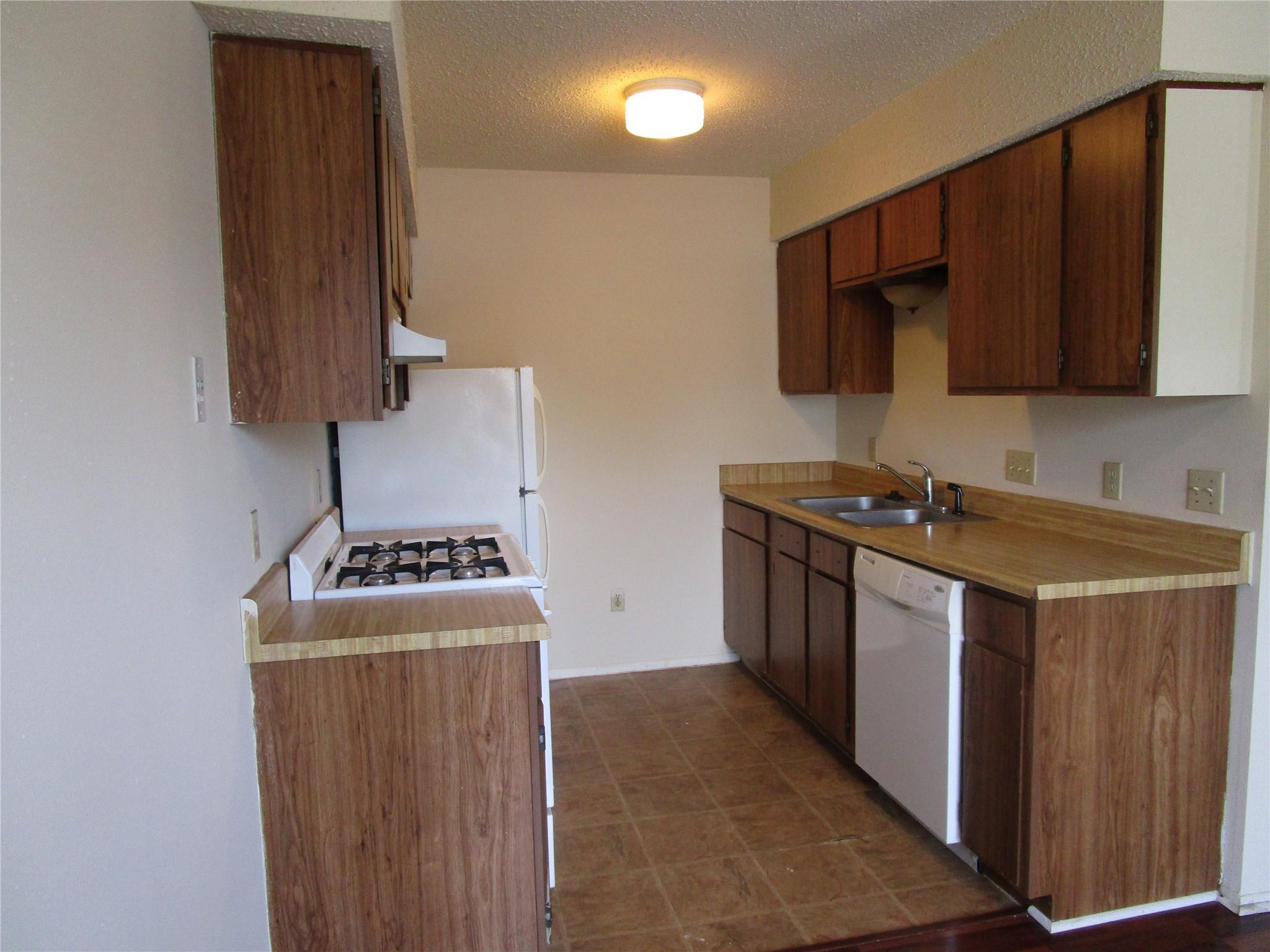 1203 W W. 49th St W # F, Austin, TX 78756