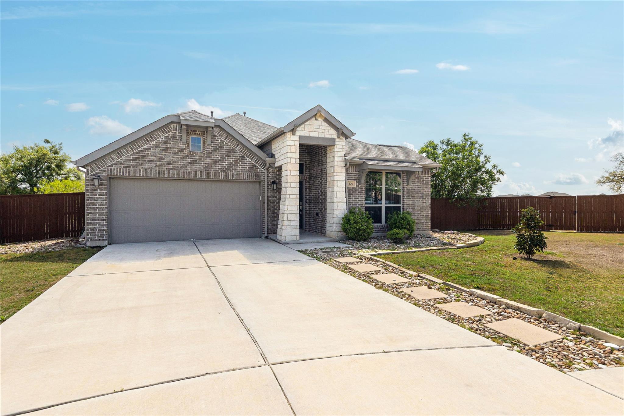 109 Cascia Cir, Liberty Hill, TX 78642