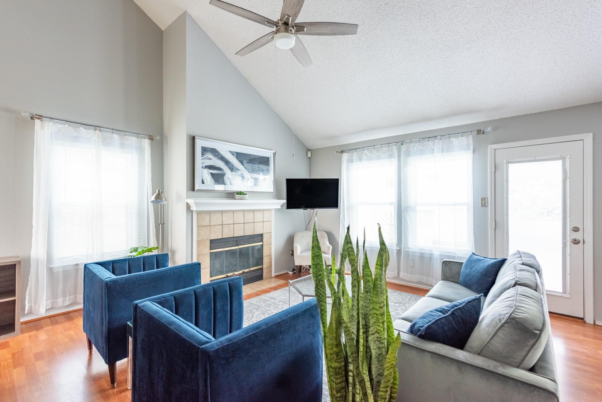 2640 Piping Rock Trl, Austin, TX 78748