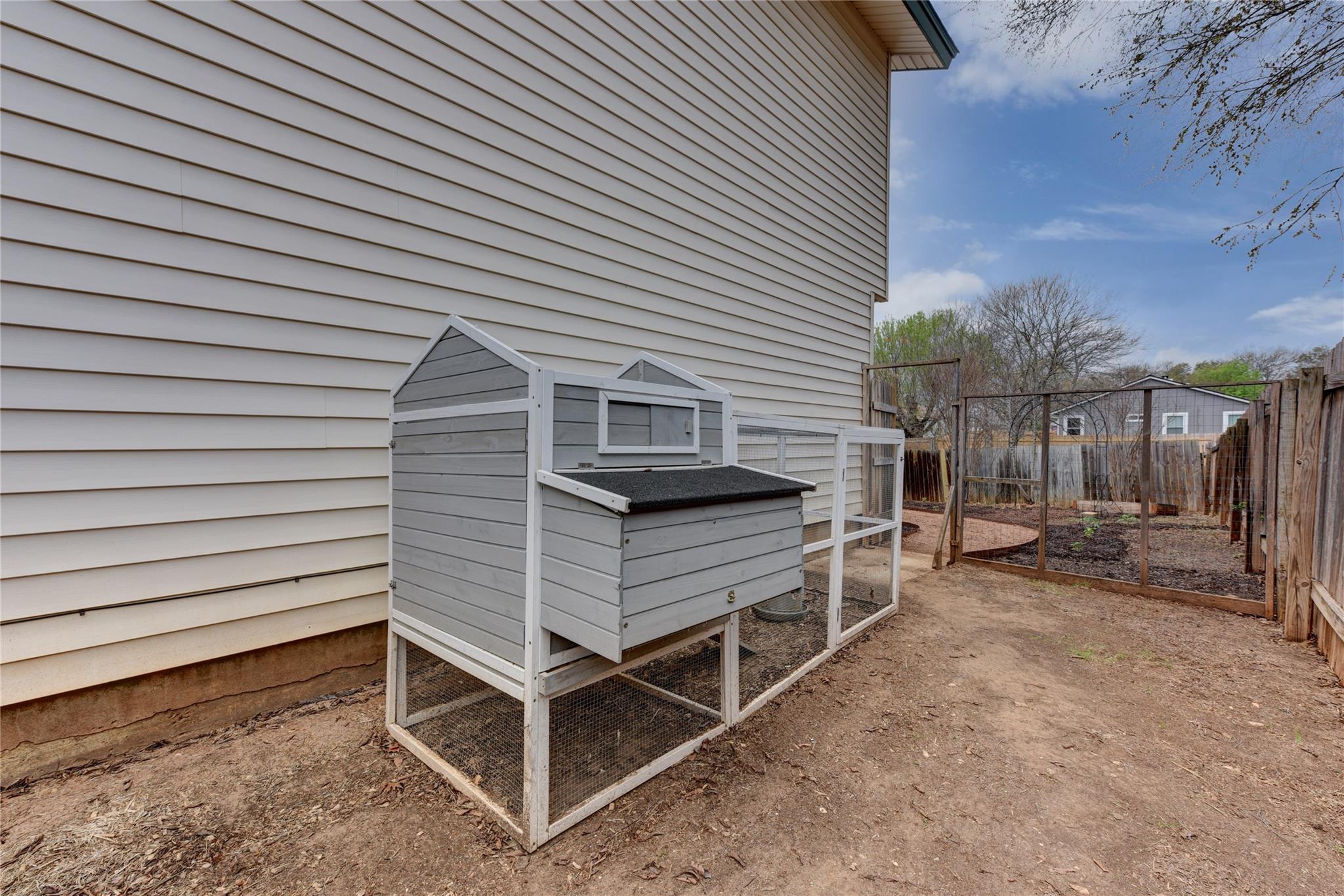 2640 Piping Rock Trl, Austin, TX 78748