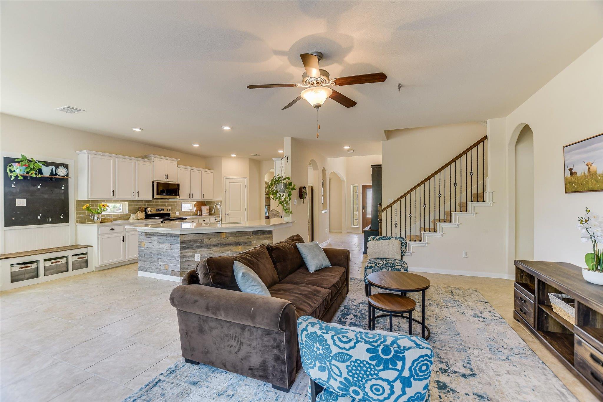 165 Crescent Heights Dr, Georgetown, TX 78628