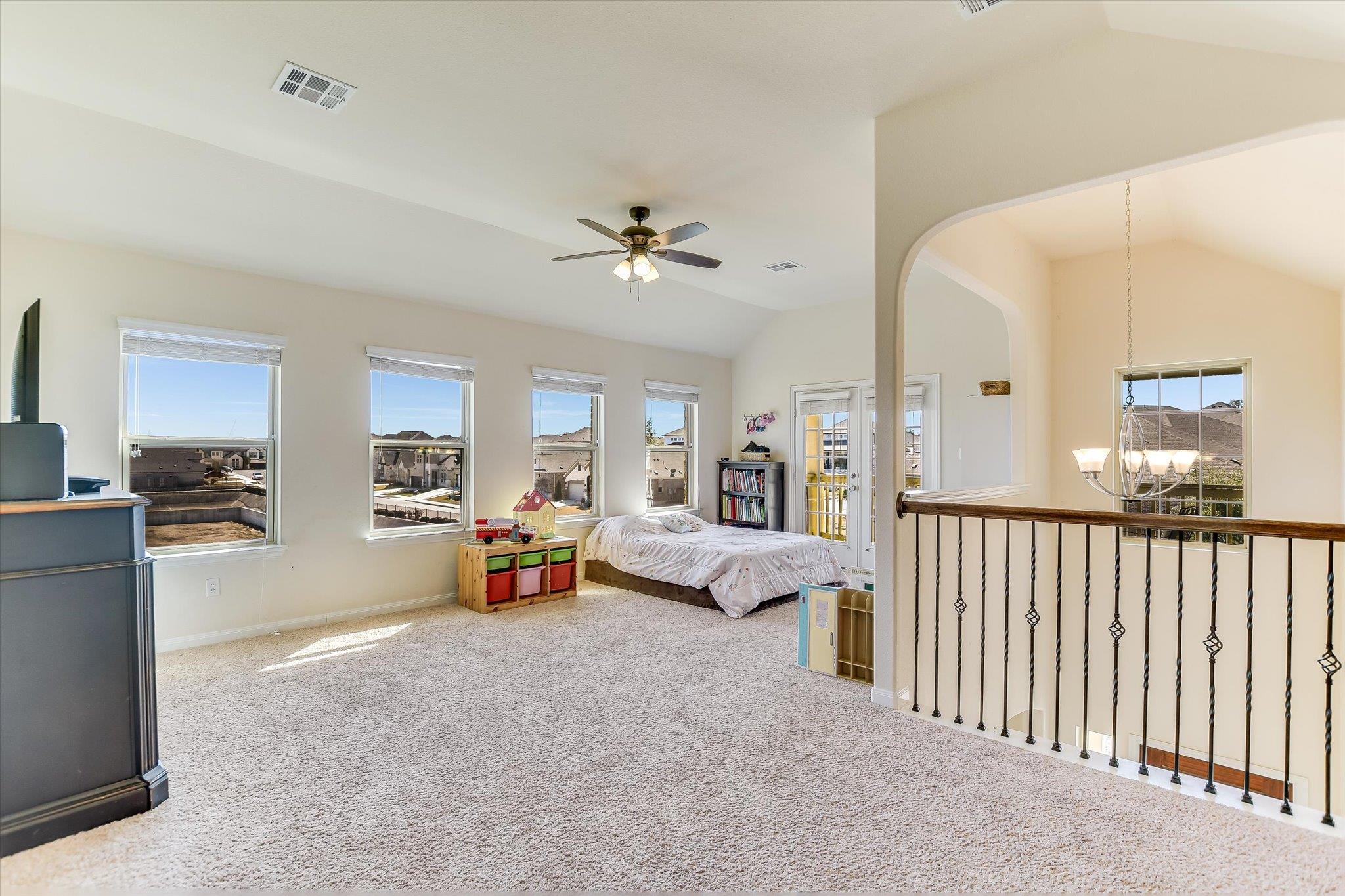 165 Crescent Heights Dr, Georgetown, TX 78628