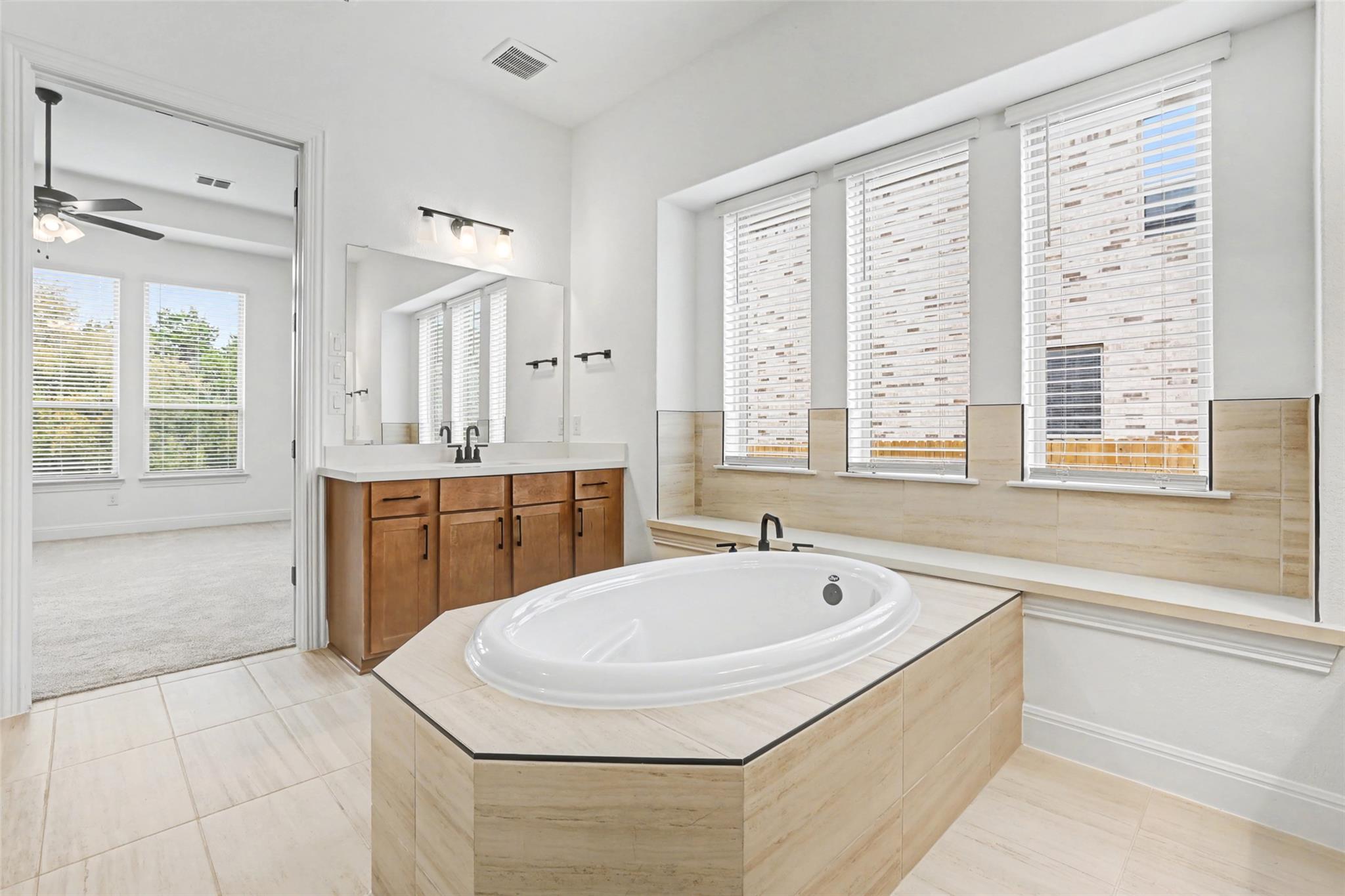 104 Rocky River Rd, Georgetown, TX 78628